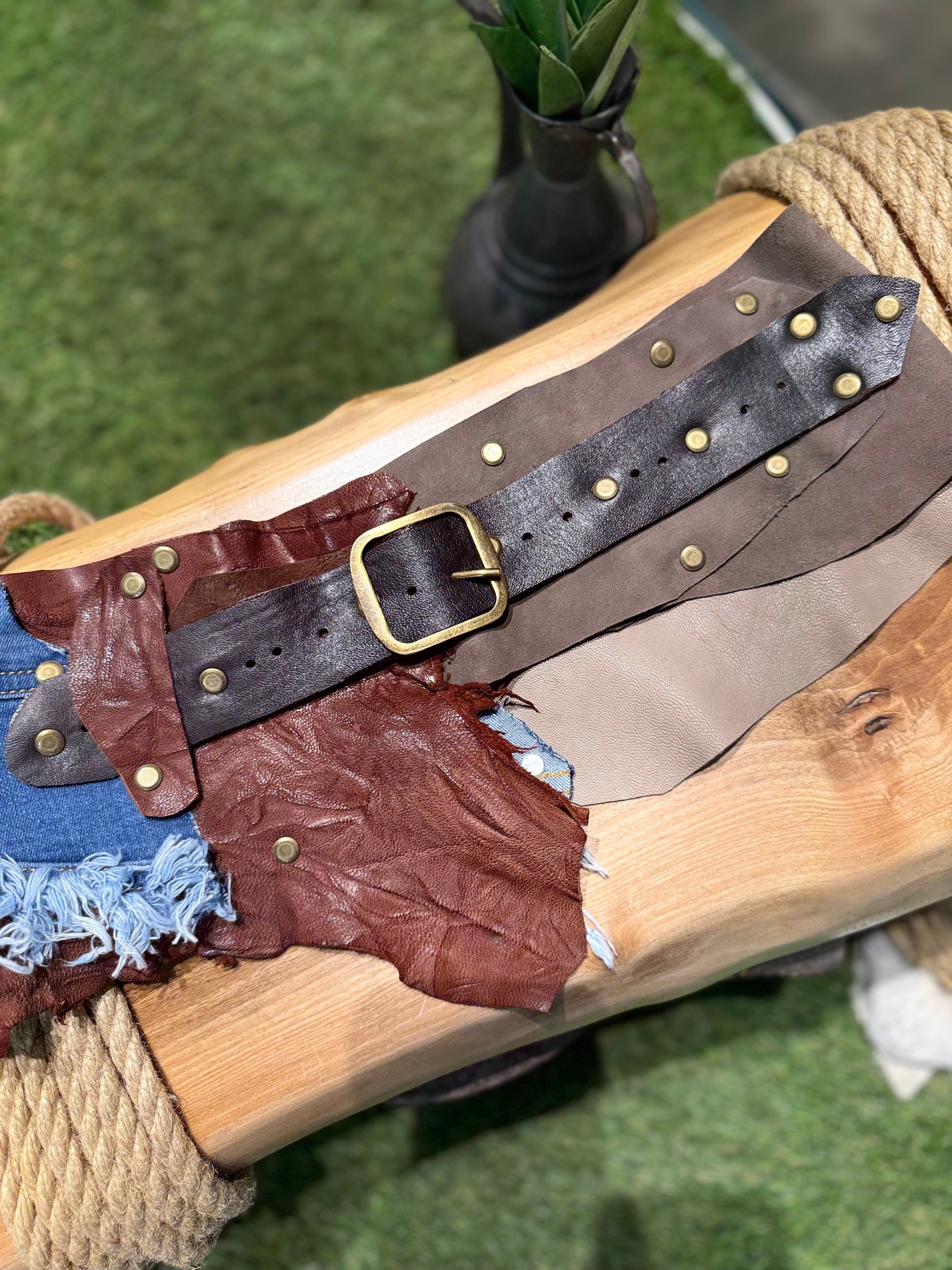 Alouette Etnik Avantgarde Patchwork Tasarım Denim & Nubuk Deri Kemer – Bohem Tarz Kadın Giyim Tasarım | Yılday Gür Butik