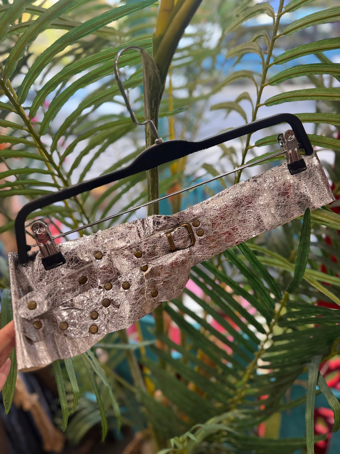 Amara Deri Kemer | Metal Stud Detaylı El Yapımı Bohem Tasarım Aksesuar > Kemer butik bohem giyim – Yılday Gür Butik Üsküdar Emaar