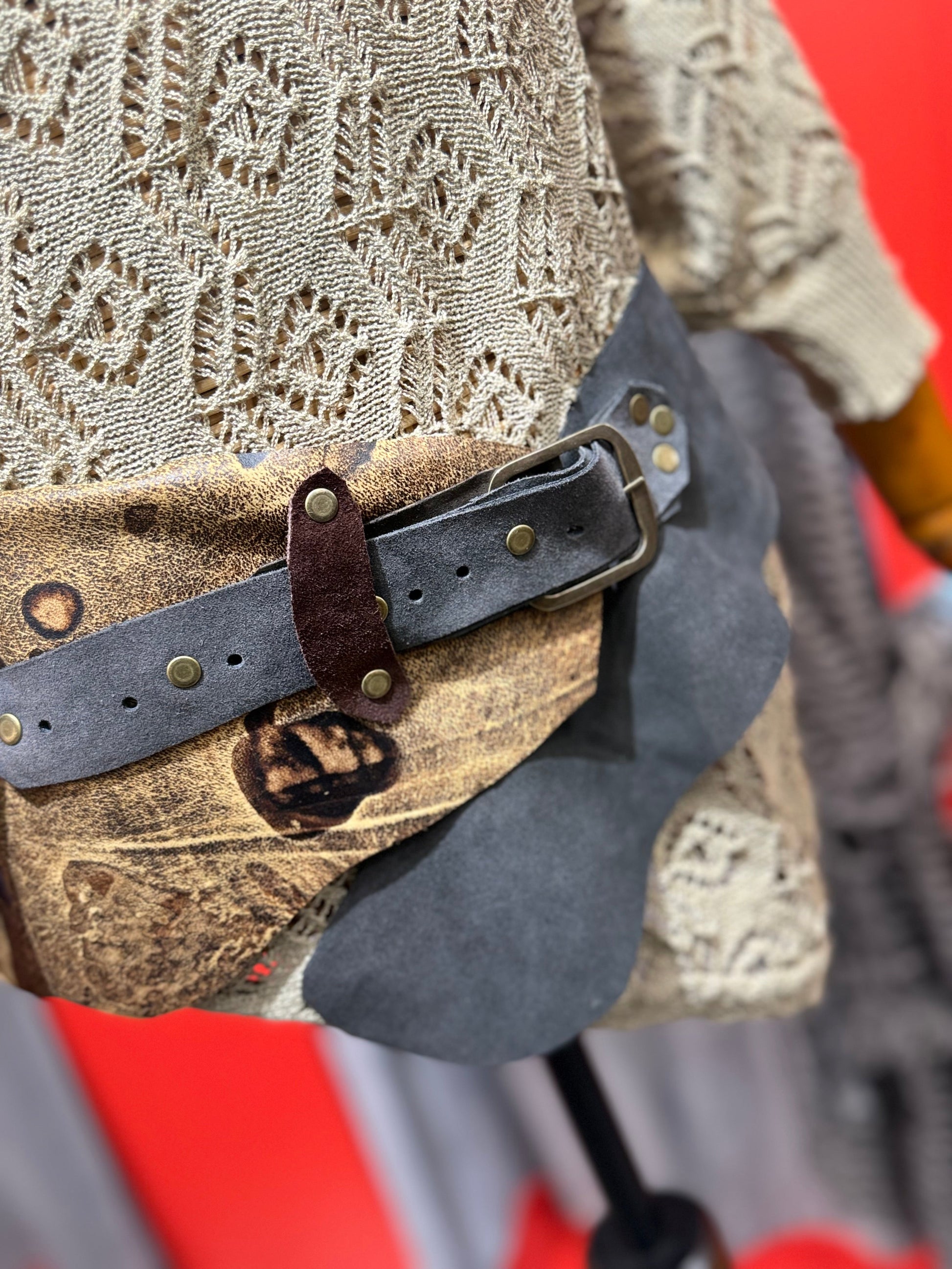 Amartha El Yapımı Deri Kemer – Denim Detaylı Tasarım Aksesuar > Kemer butik bohem giyim – Yılday Gür Butik Üsküdar Emaar