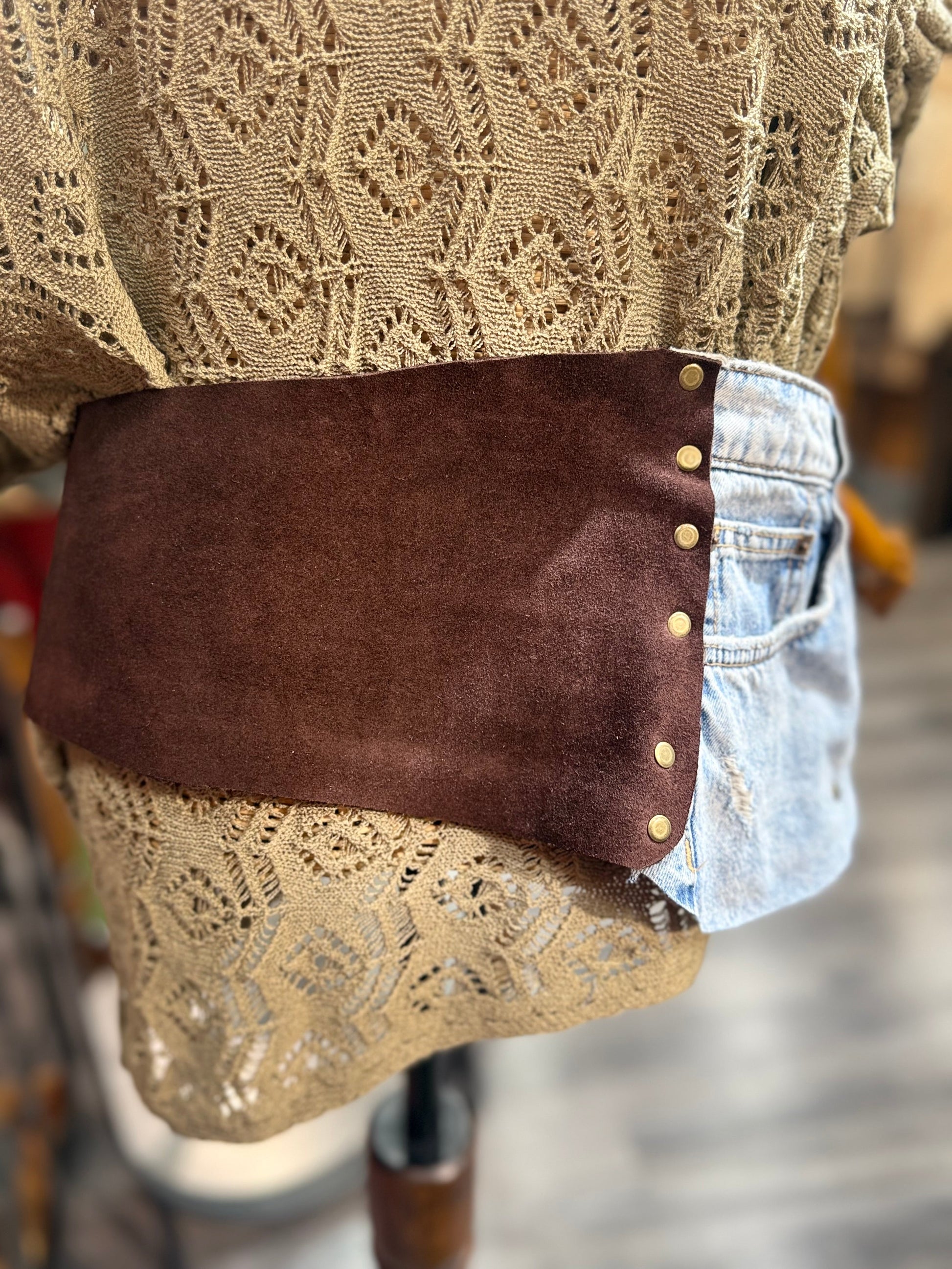 Amartha El Yapımı Deri Kemer – Denim Detaylı Tasarım Aksesuar > Kemer butik bohem giyim – Yılday Gür Butik Üsküdar Emaar