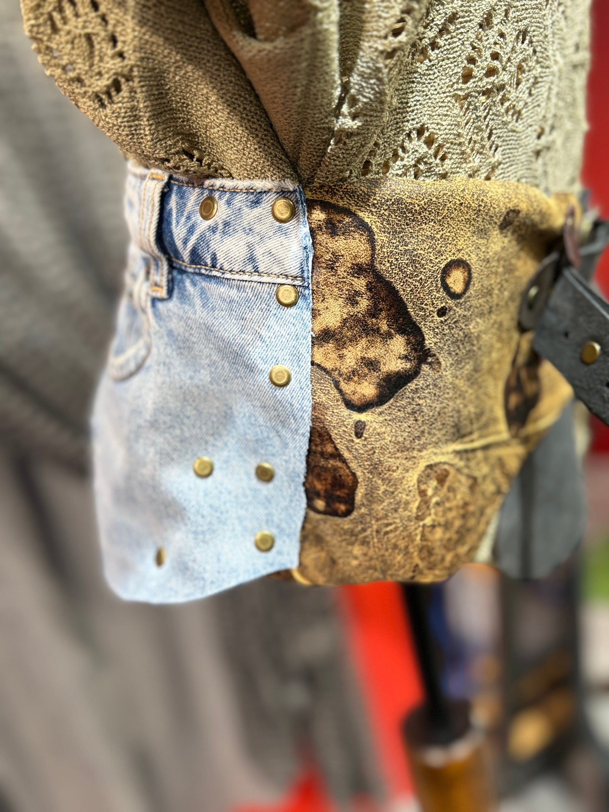 Amartha El Yapımı Deri Kemer – Denim Detaylı Tasarım Aksesuar > Kemer butik bohem giyim – Yılday Gür Butik Üsküdar Emaar