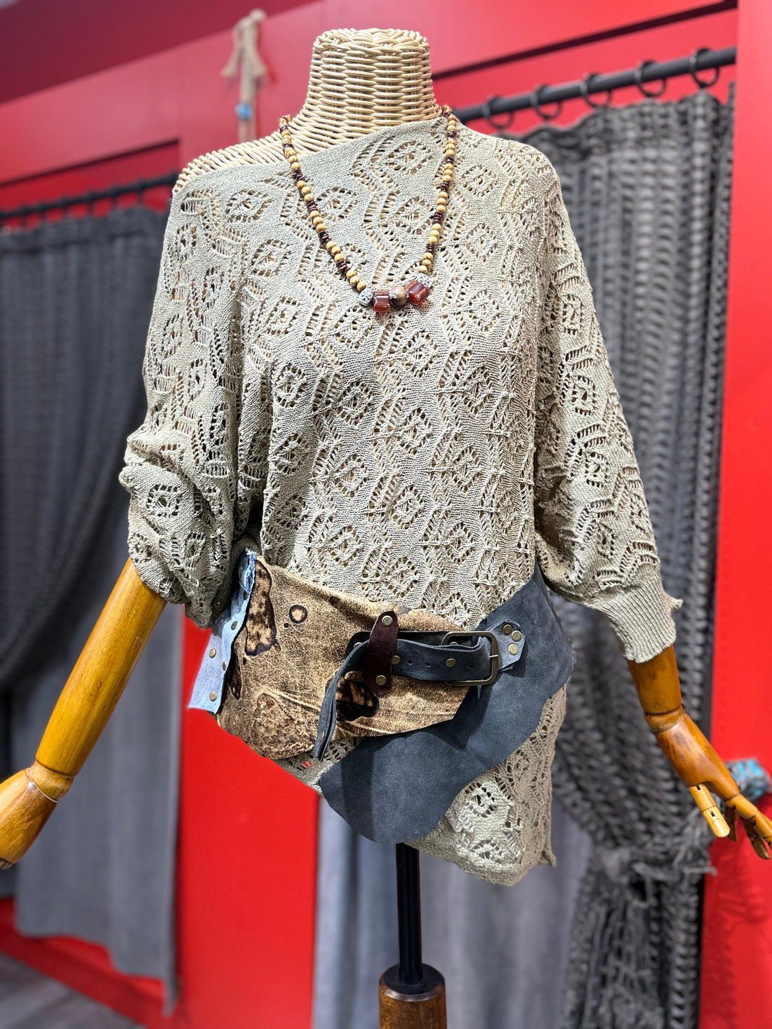 Amartha El Yapımı Deri Kemer – Denim Detaylı Tasarım Aksesuar > Kemer butik bohem giyim – Yılday Gür Butik Üsküdar Emaar