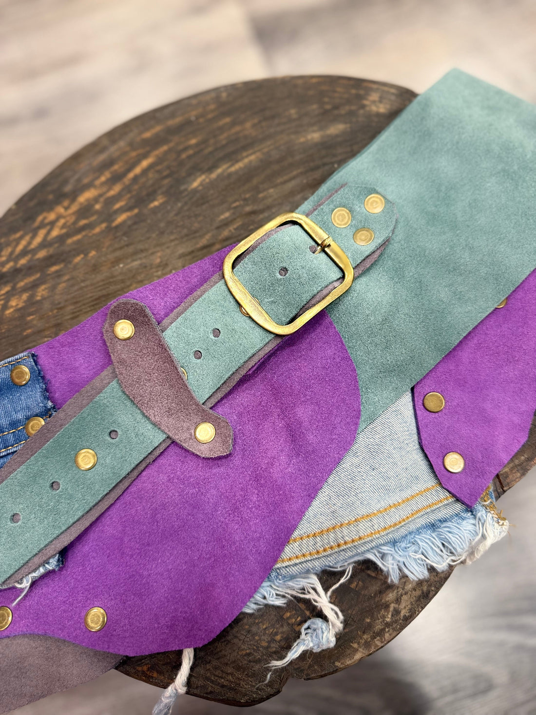 Ambrose Denim Nubuk El Yapımı Kemer – Bohem Tarz Kadın Giyim Tasarım | Yılday Gür Butik