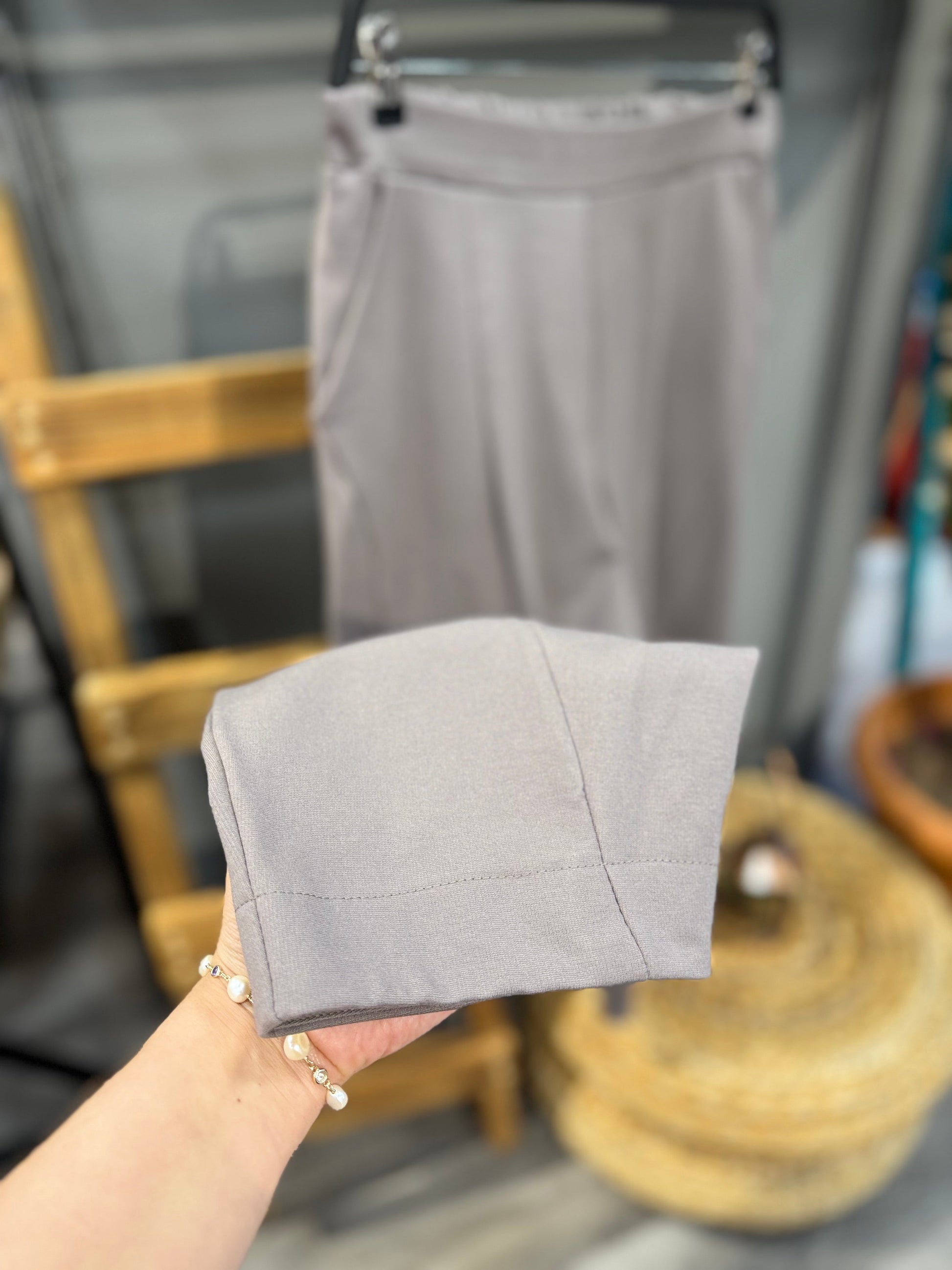 Antrasit Balon Kesim Pantolon - Konfor Odaklı Günlük Tasarım Giyim > Alt Giyim > Pantolon butik bohem giyim – Yılday Gür Butik Üsküdar Emaar