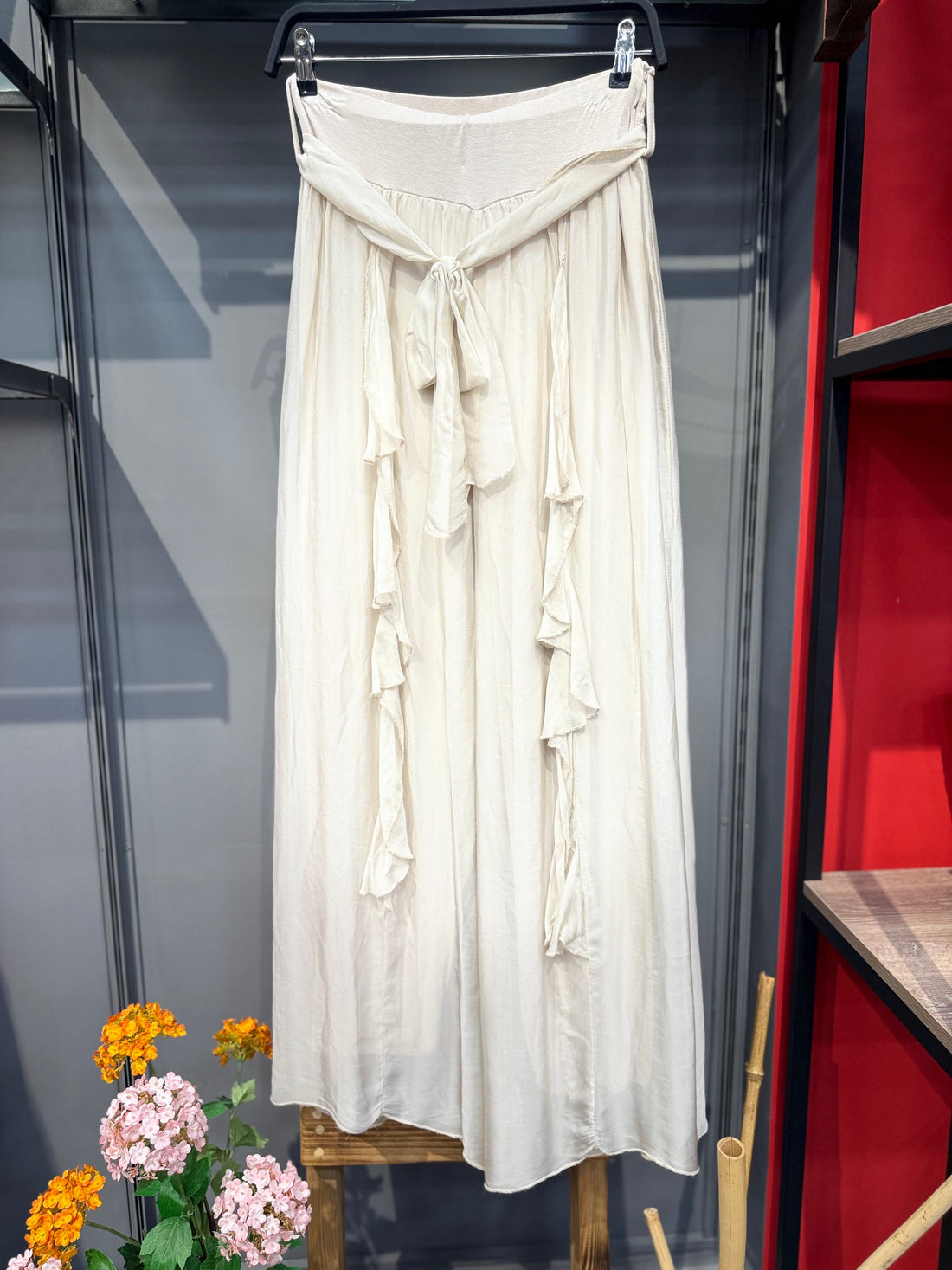 Bağlama Detaylı Krem İpek Pantolon - İthal İtalyan Tasarımı Lüks İpek Pantolon Giyim > Alt Giyim > Pantolon butik bohem giyim – Yılday Gür Butik Üsküdar Emaar