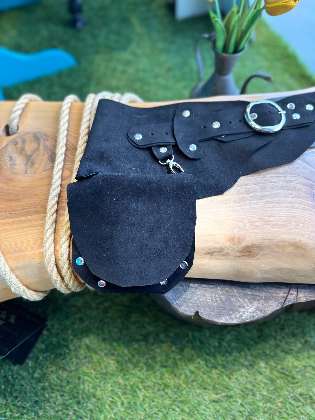 Barnaby El Yapımı Cepli Hakiki Nubuk Deri Bohem Korse Kemer Aksesuar > Kemer butik bohem giyim – Yılday Gür Butik Üsküdar Emaar