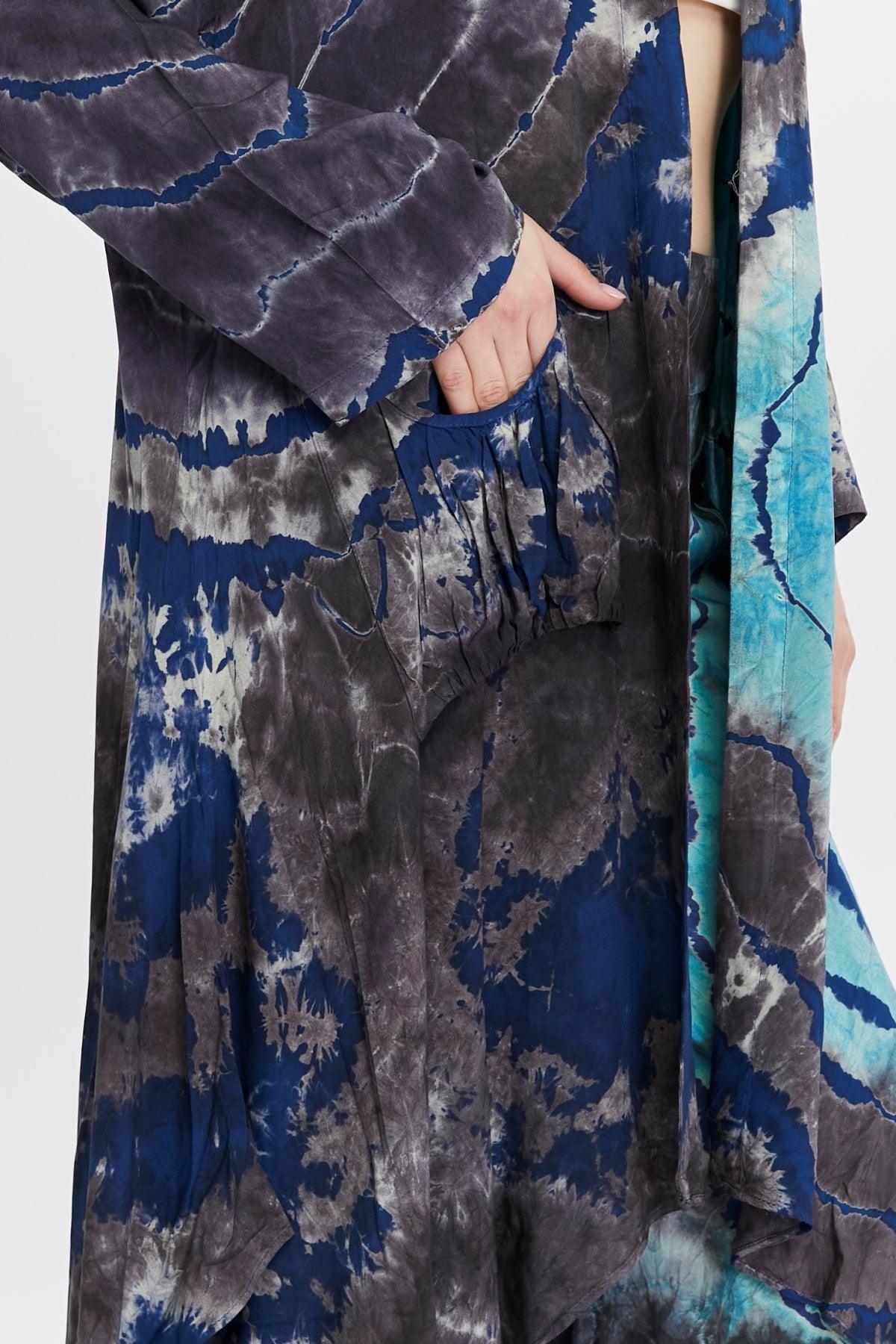 Batik Desenli Mavi Kaftan butik bohem giyim – Yılday Gür Butik Üsküdar Emaar