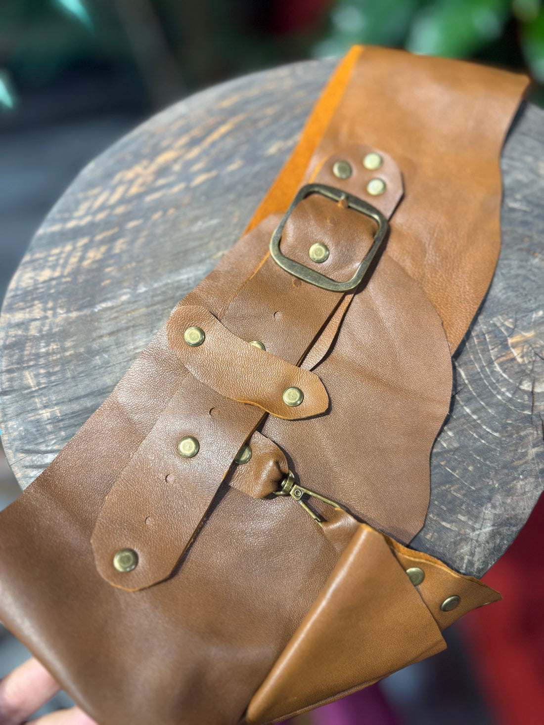 Blair Cepli Hakiki Deri Bohem El Yapımı Bel Kemeri – Taba & Krem Aksesuar > Kemer butik bohem giyim – Yılday Gür Butik Üsküdar Emaar