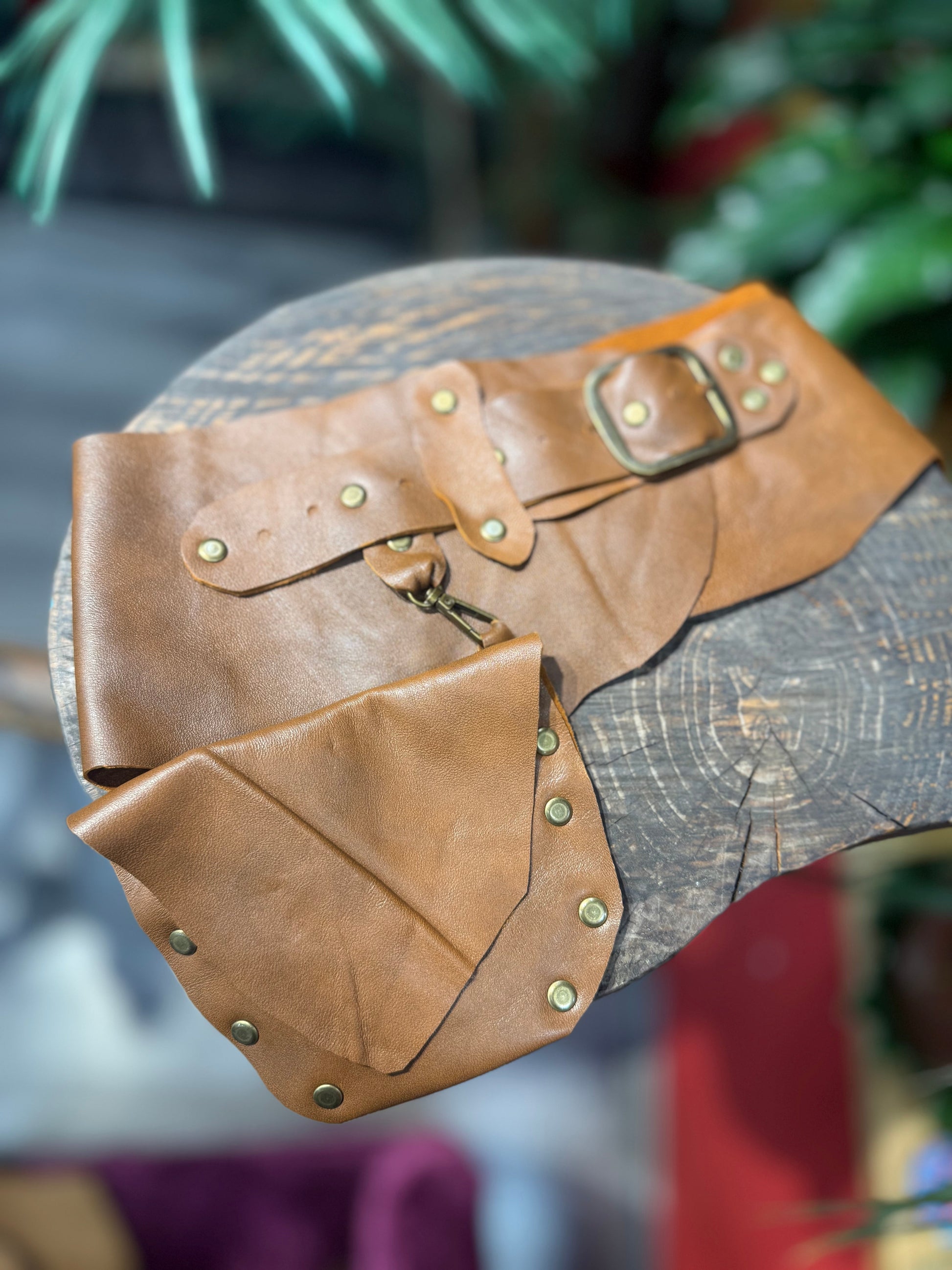 Blair Cepli Hakiki Deri Bohem El Yapımı Bel Kemeri – Taba & Krem Aksesuar > Kemer butik bohem giyim – Yılday Gür Butik Üsküdar Emaar