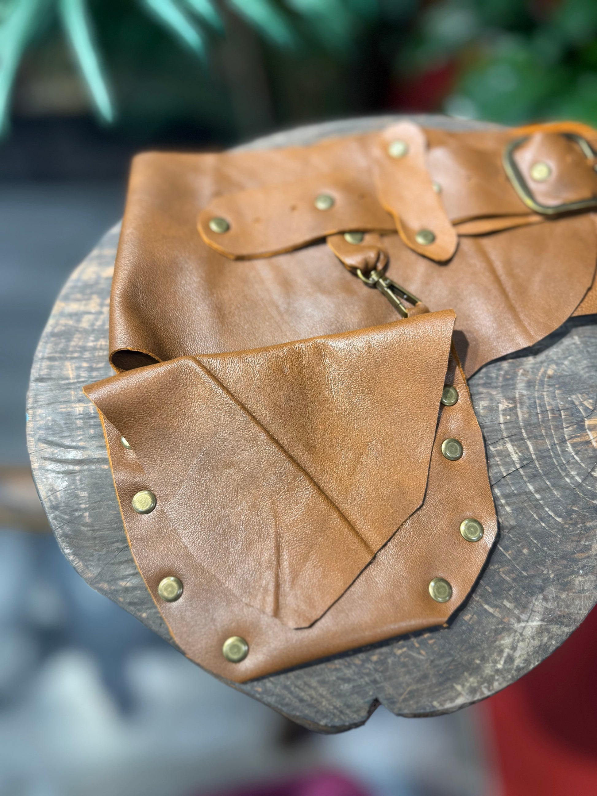 Blair Cepli Hakiki Deri Bohem El Yapımı Bel Kemeri – Taba & Krem Aksesuar > Kemer butik bohem giyim – Yılday Gür Butik Üsküdar Emaar