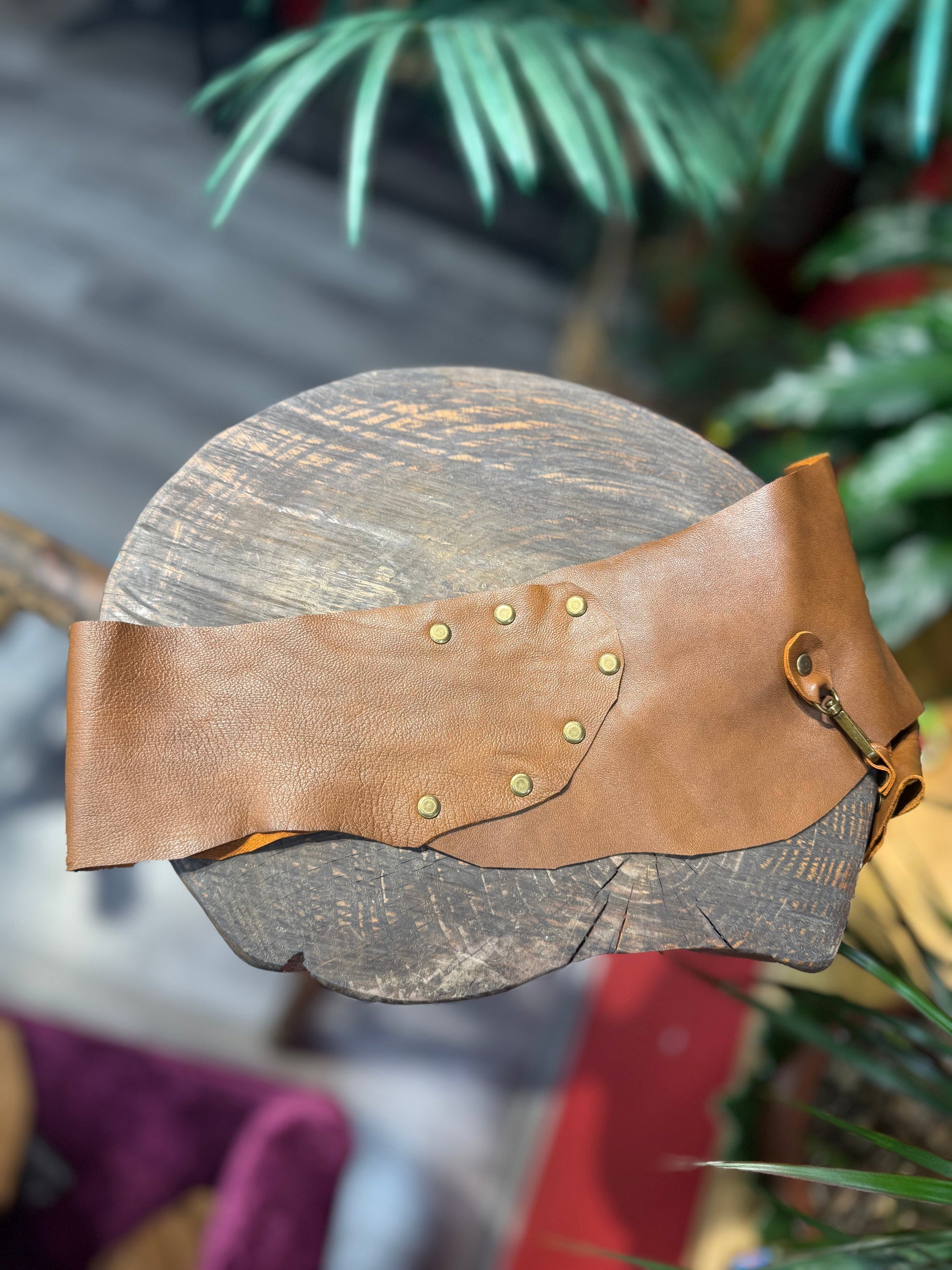 Blair Cepli Hakiki Deri Bohem El Yapımı Bel Kemeri – Taba & Krem Aksesuar > Kemer butik bohem giyim – Yılday Gür Butik Üsküdar Emaar