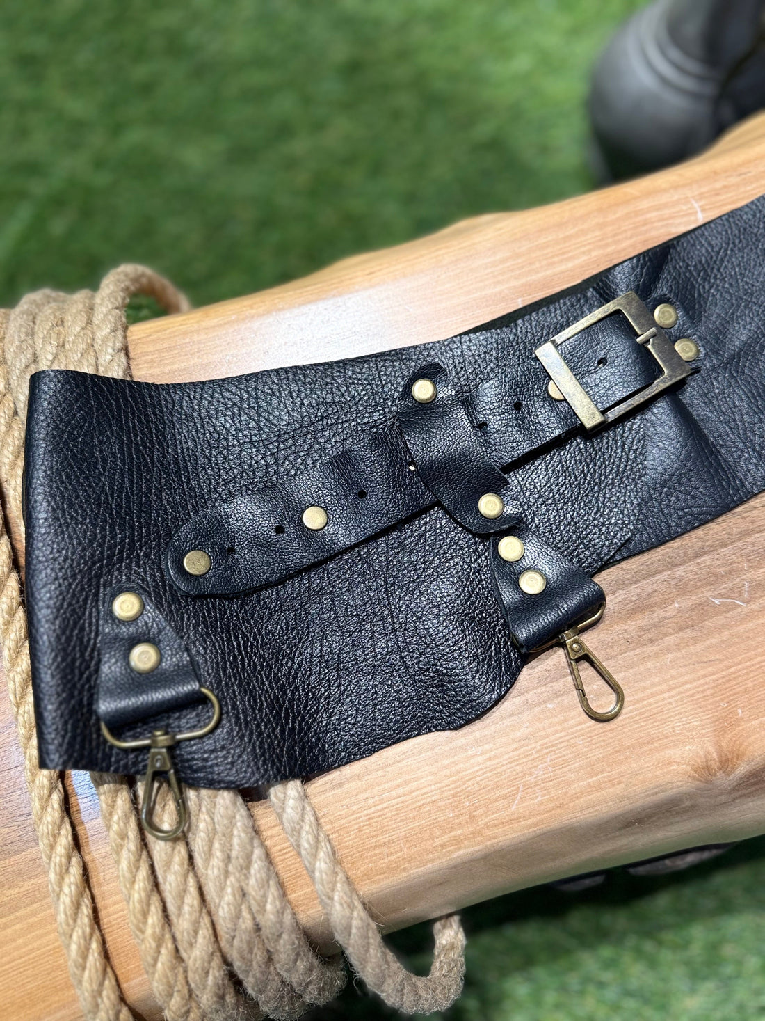 Calvin Deri Kemer - Çok Fonksiyonlu Kancalı Tasarım Kemer Aksesuar > Kemer butik bohem giyim – Yılday Gür Butik Üsküdar Emaar