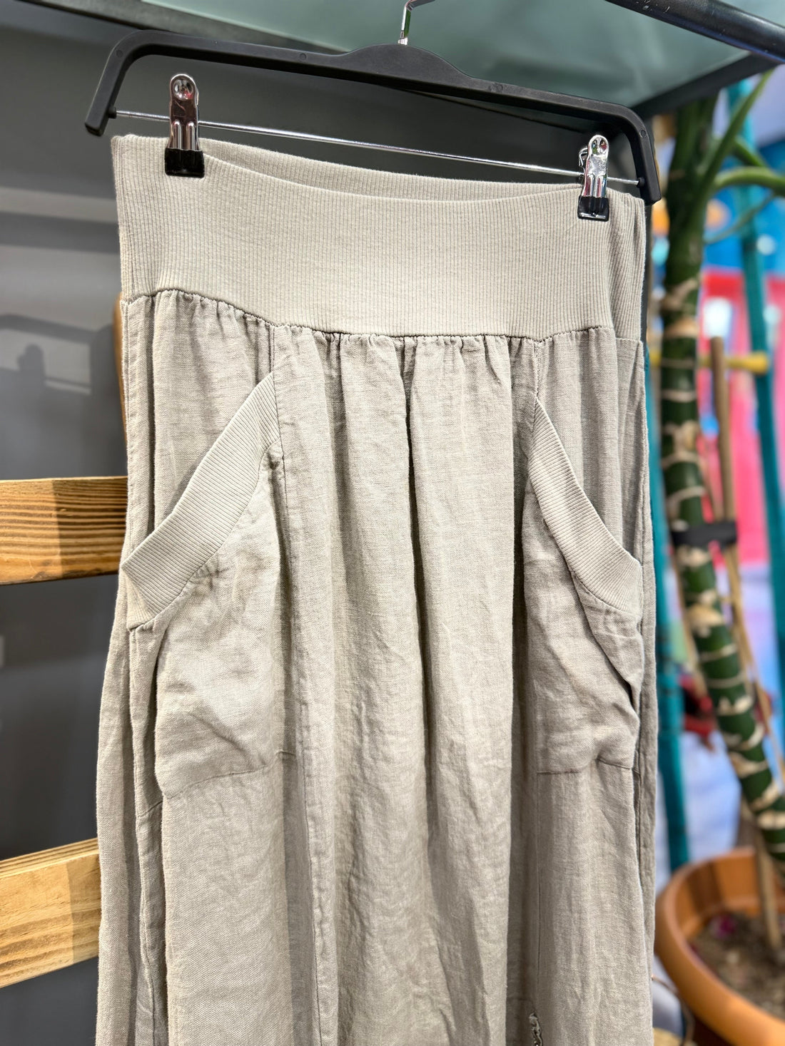 Cep ve Fermuar Detaylı Keten Etek - Taş Tonlu Fonksiyonel Tasarım Giyim > Dış Giyim > Ceket & Yelek > Ceket butik bohem giyim – Yılday Gür Butik Üsküdar Emaar