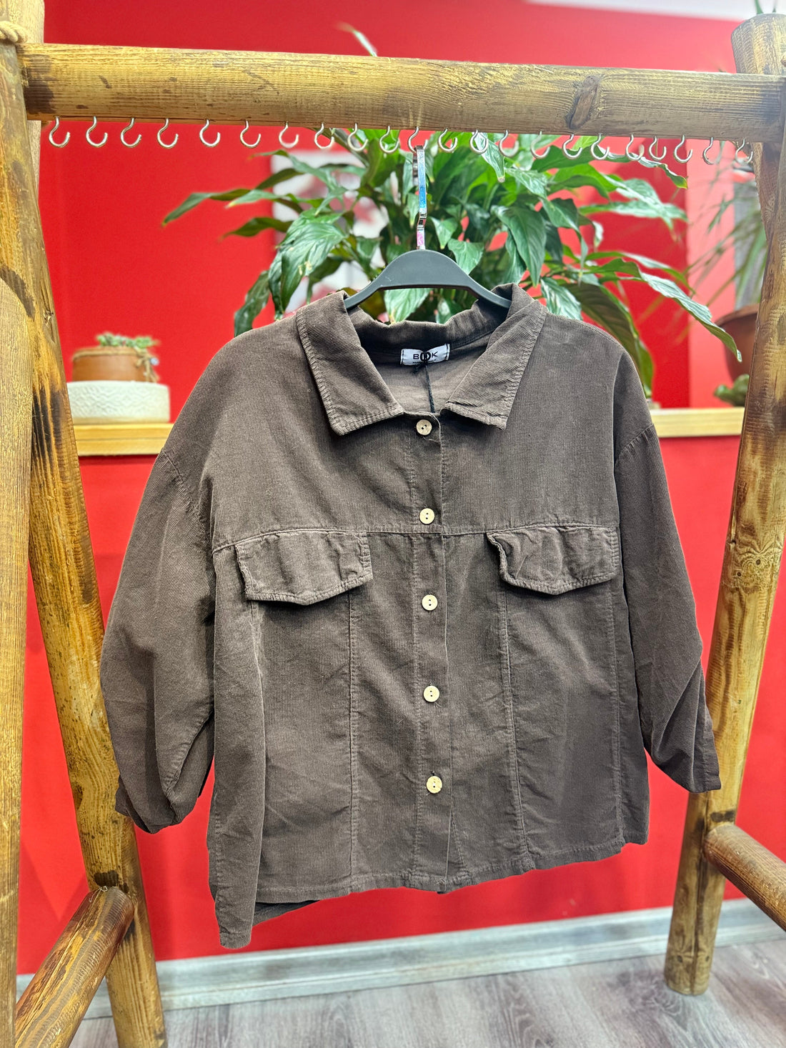 Çift Cepli Pamuk Kadife Acı Kahve Gömlek - Rahat Kesim Safari Stil Kadife Gömlek Giyim > Üst Giyim > Gömlek butik bohem giyim – Yılday Gür Butik Üsküdar Emaar