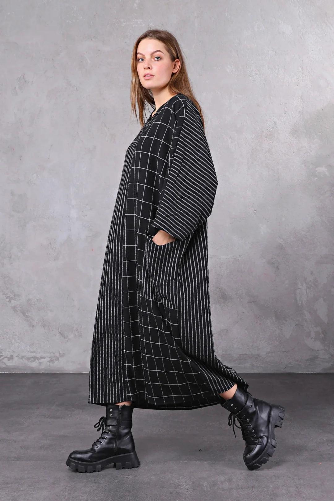Çizgili Kare Desenli Oversize Cepli Elbise Elbiseler butik bohem giyim – Yılday Gür Butik Üsküdar Emaar