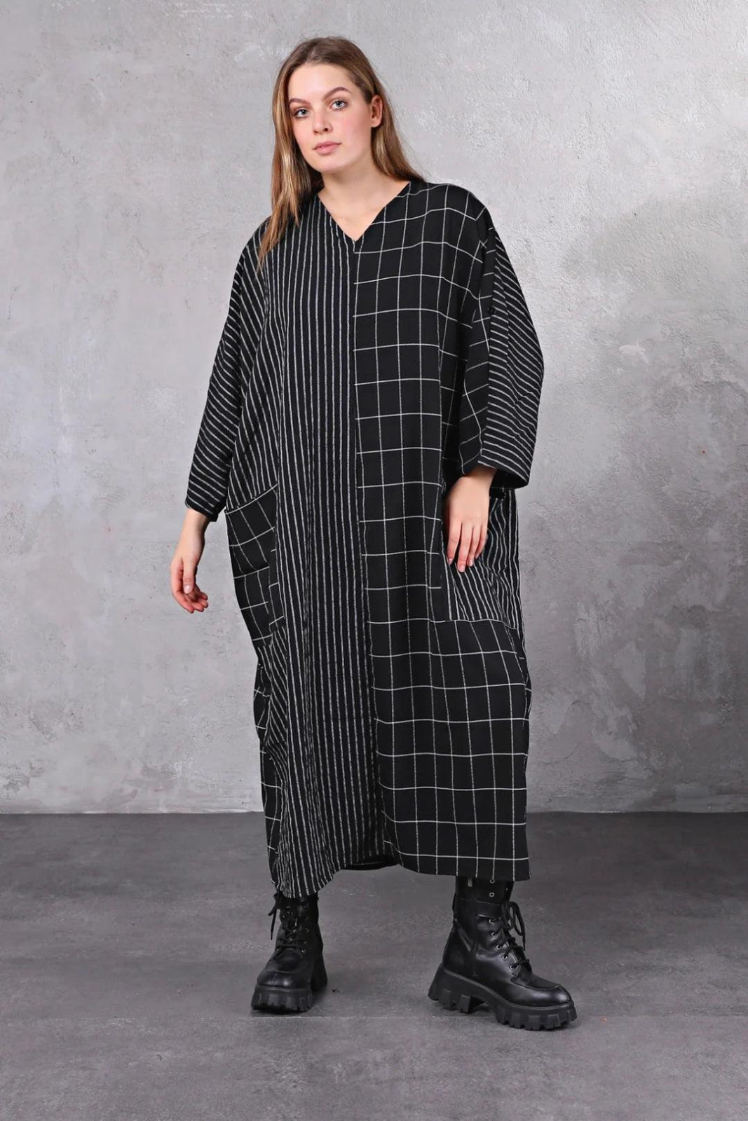 Çizgili Kare Desenli Oversize Cepli Elbise Elbiseler butik bohem giyim – Yılday Gür Butik Üsküdar Emaar