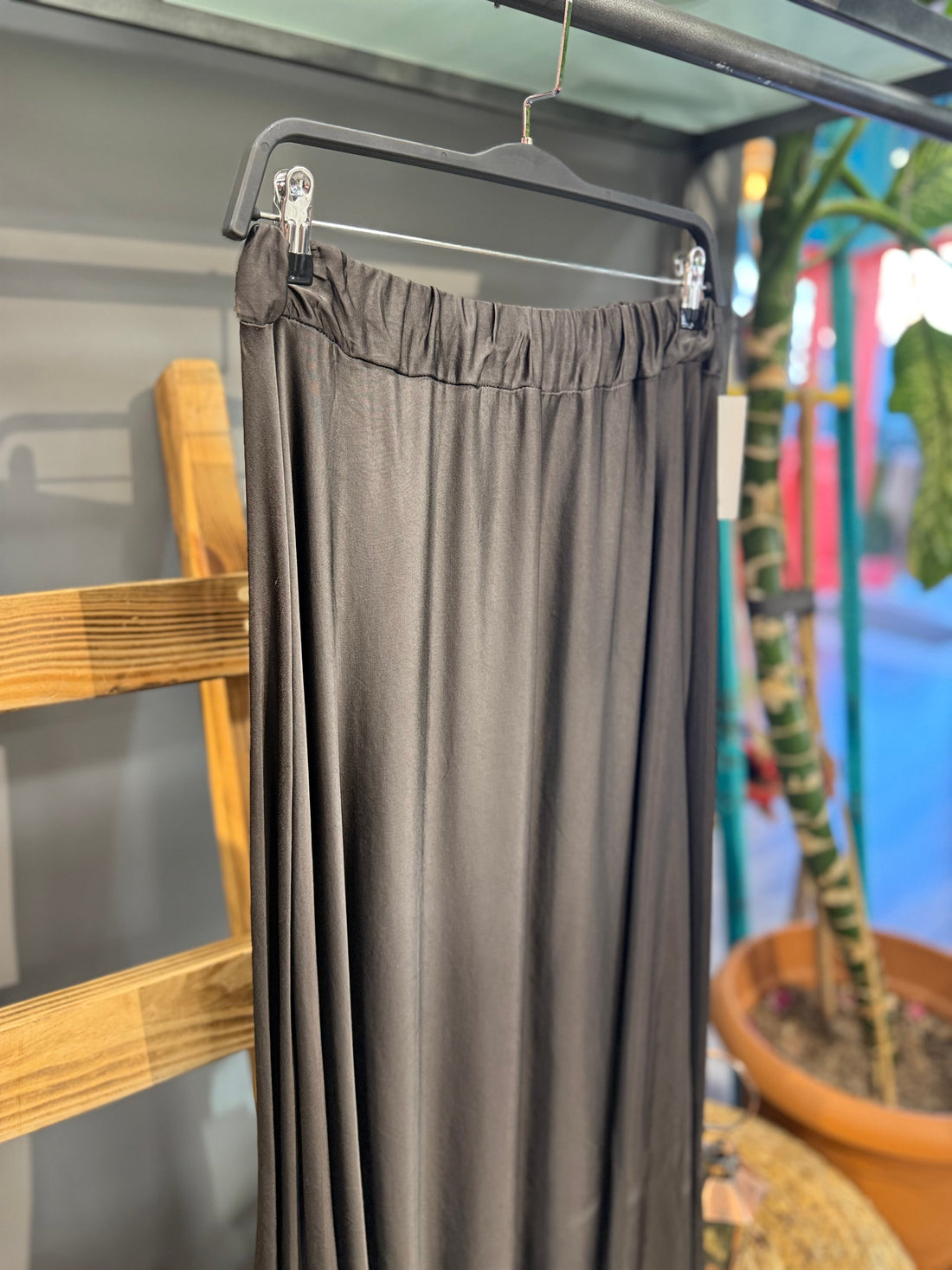 Cloche Saten İpek Etek - Acı Kahve Akışkan Tasarım Etek butik bohem giyim – Yılday Gür Butik Üsküdar Emaar