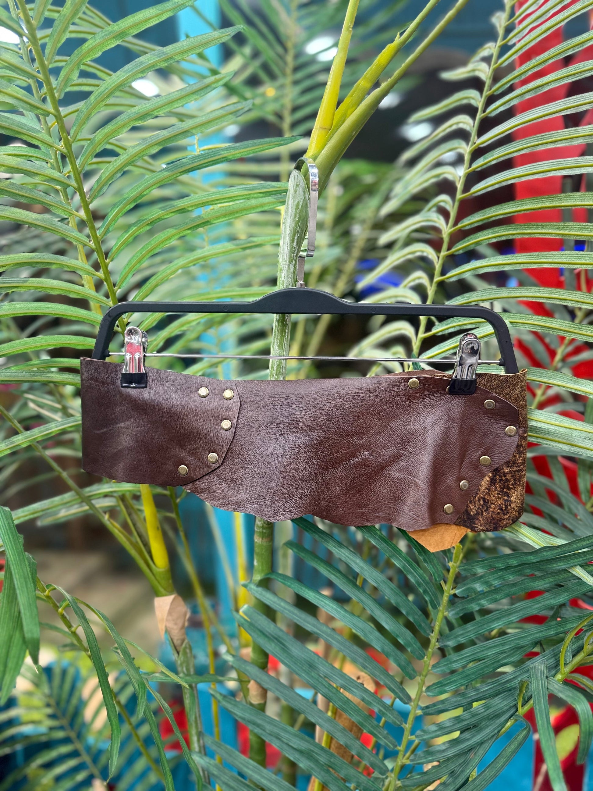 Cowboy Deri Kemer Aksesuar > Kemer butik bohem giyim – Yılday Gür Butik Üsküdar Emaar
