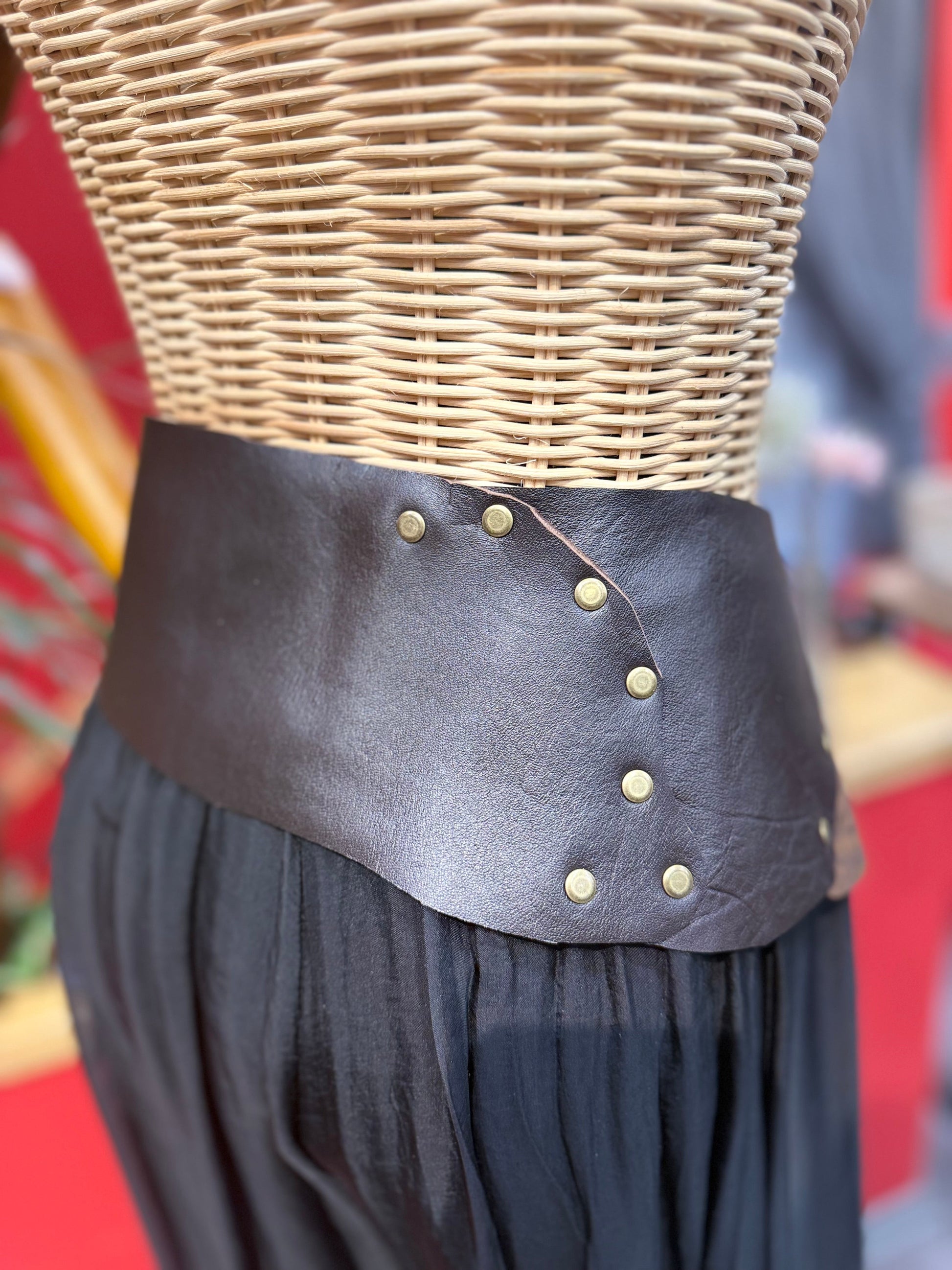 Crawford Hakiki Deri El Yapımı Bohem Kemer – Rustic Taupe Aksesuar > Kemer butik bohem giyim – Yılday Gür Butik Üsküdar Emaar