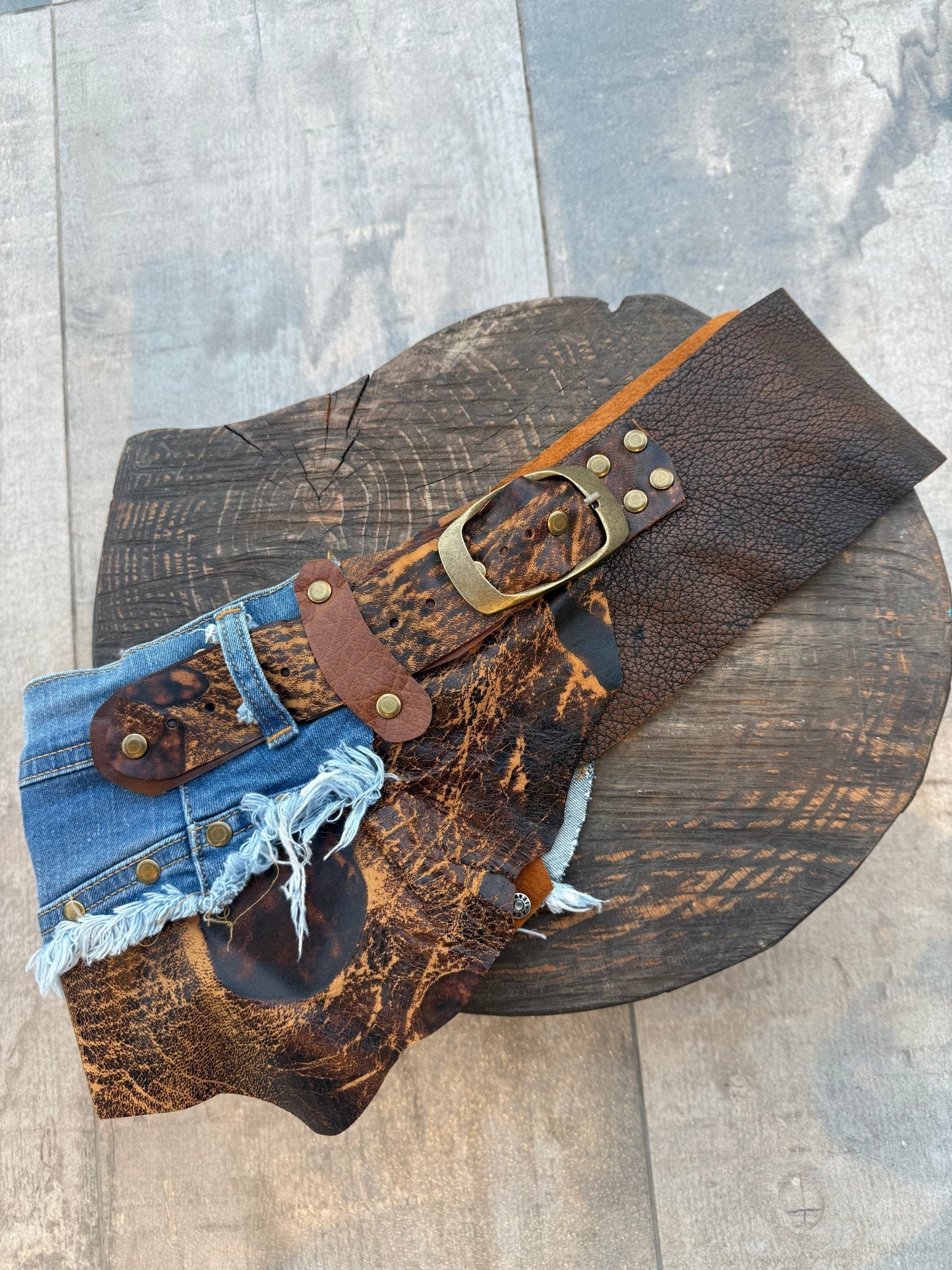 Crazy Horse Vintage Deri Kemer Aksesuarlar butik bohem giyim – Yılday Gür Butik Üsküdar Emaar
