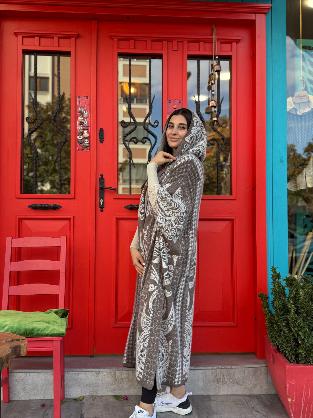 Düğmeli Kaşmir Angora Panço - Lüks Dokulu Desenli Butik Panço Giyim > Dış Giyim > Ceket & Yelek > Ceket butik bohem giyim – Yılday Gür Butik Üsküdar Emaar