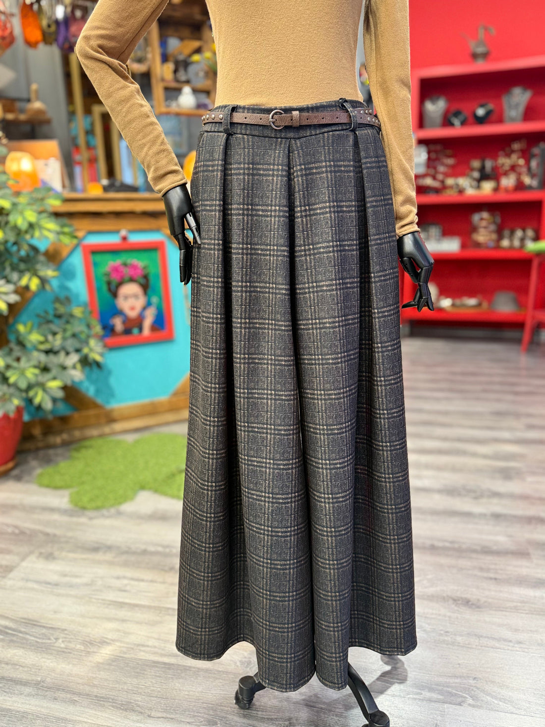 Ekose Antrasit Etek Görünümlü Tasarım Pantolon - Geniş Paça Yüksek Bel Palazzo Pantolon Giyim > Alt Giyim > Pantolon butik bohem giyim – Yılday Gür Butik Üsküdar Emaar