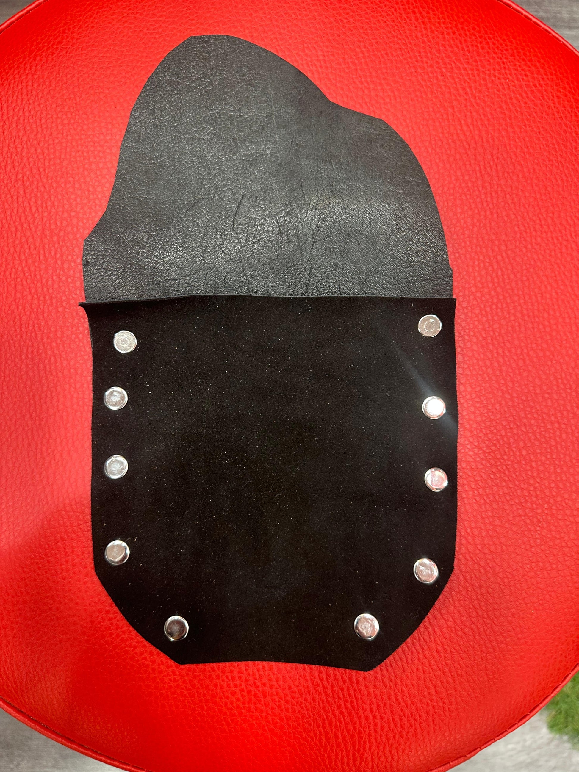 El Yapımı Nubuk Deri Kemer Cebi - Siyah Bohem Bel Cüzdanı Aksesuar > Kemer butik bohem giyim – Yılday Gür Butik Üsküdar Emaar