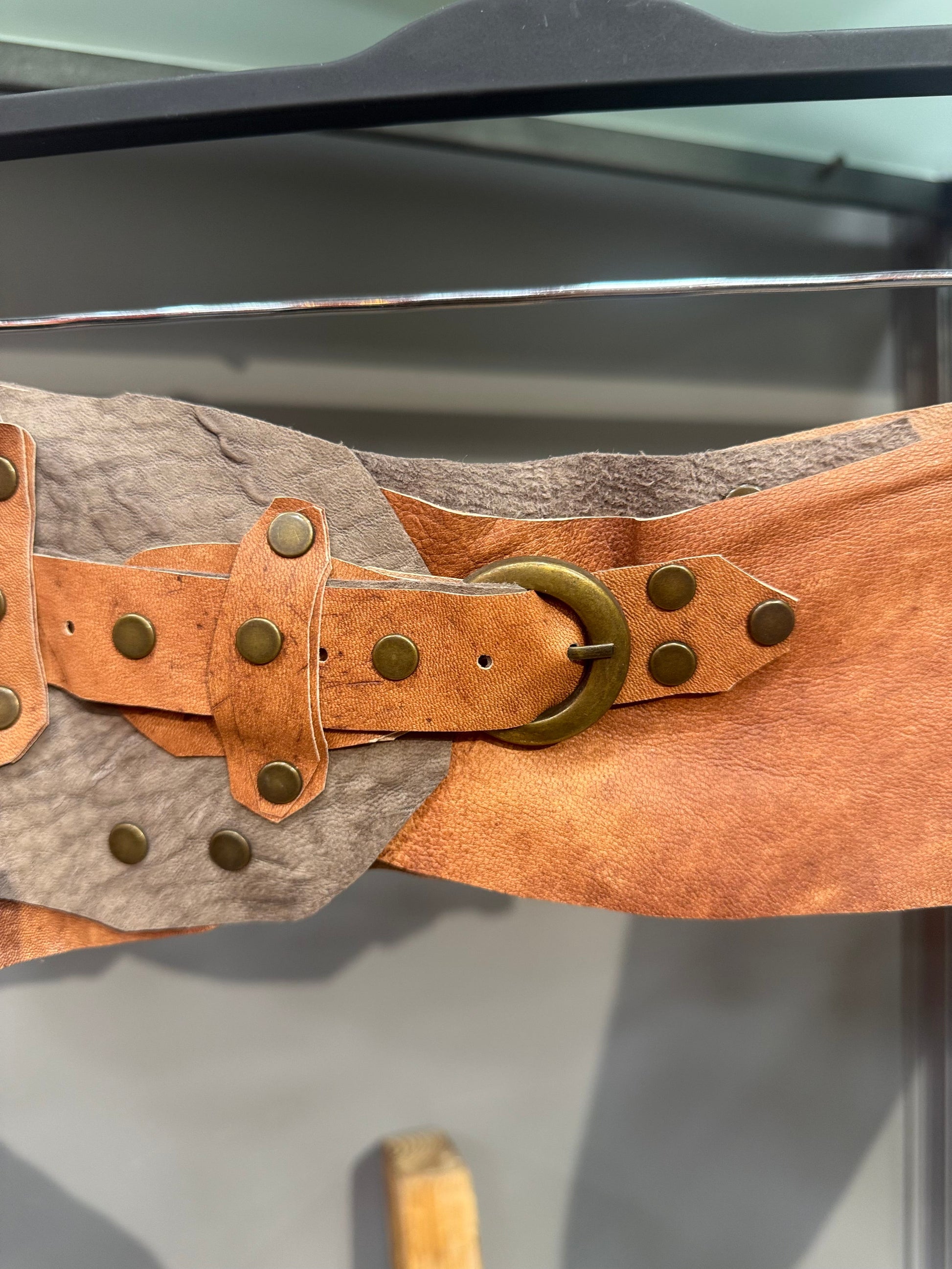 Eleanor Deri Kemer | El Yapımı Vintage Bohem Tasarım Aksesuar > Kemer butik bohem giyim – Yılday Gür Butik Üsküdar Emaar