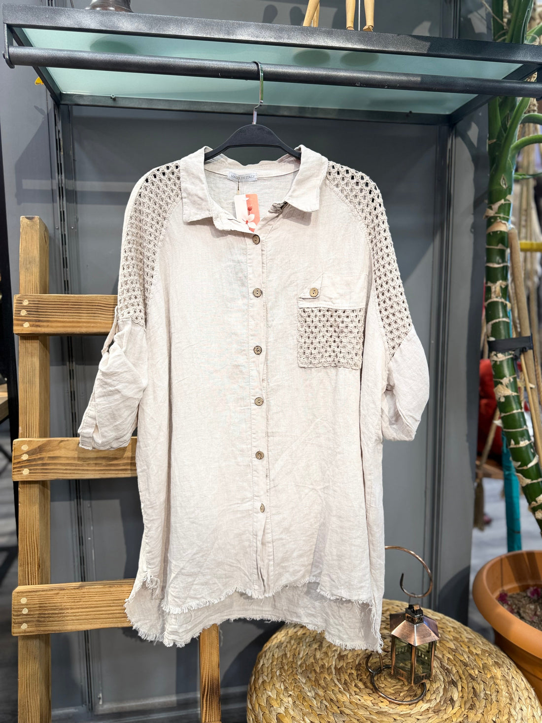 File Detaylı Püsküllü Keten Gömlek - Taş Tonlu Doğal Tasarım Giyim > Üst Giyim > Gömlek butik bohem giyim – Yılday Gür Butik Üsküdar Emaar