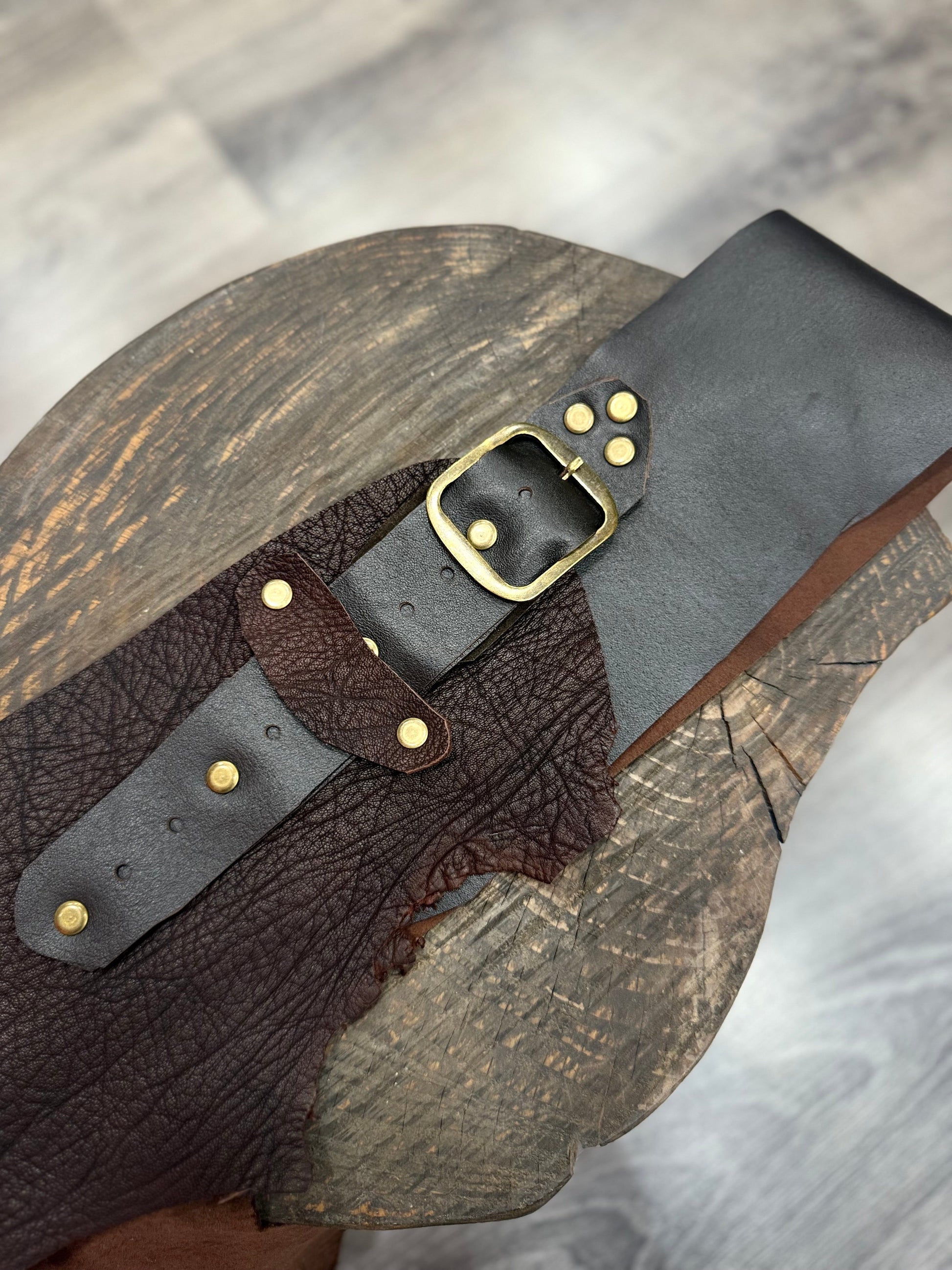 Florence Hakiki Deri El Yapımı Western Kemer – Vintage Kahve Aksesuar > Kemer butik bohem giyim – Yılday Gür Butik Üsküdar Emaar