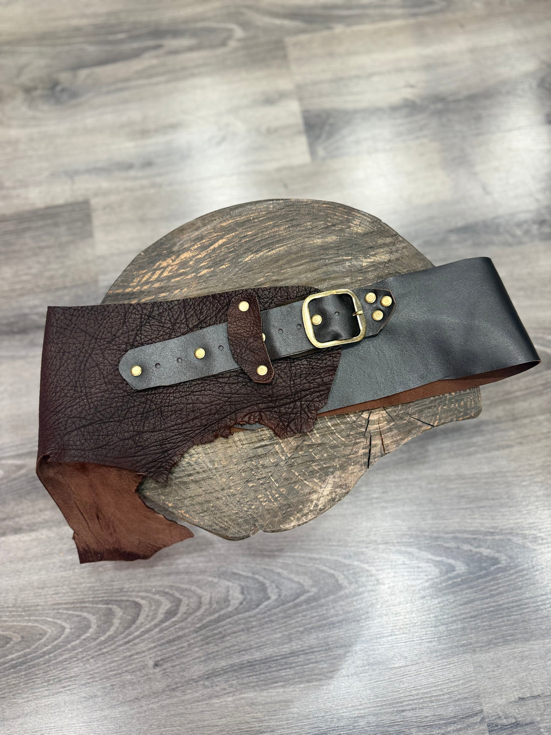 Florence Hakiki Deri El Yapımı Western Kemer – Vintage Kahve Aksesuar > Kemer butik bohem giyim – Yılday Gür Butik Üsküdar Emaar