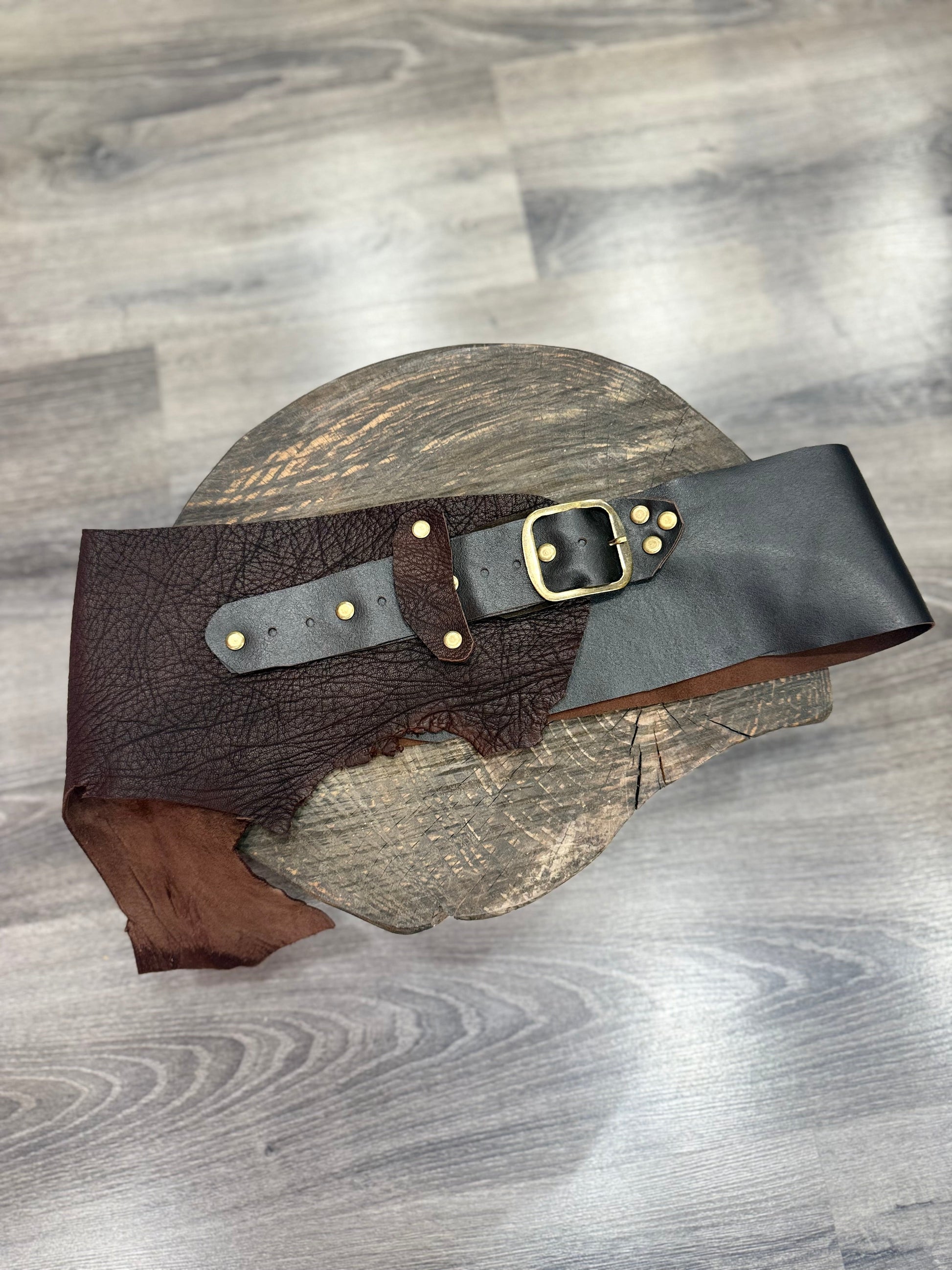 Florence Hakiki Deri El Yapımı Western Kemer – Vintage Kahve Aksesuar > Kemer butik bohem giyim – Yılday Gür Butik Üsküdar Emaar