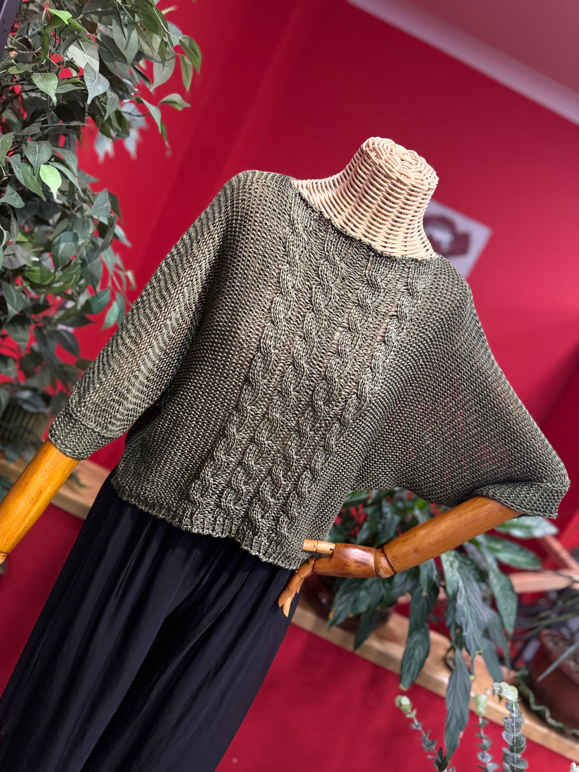 Haki Saç Örgü Triko Kazak Giyim > Üst Giyim > Kazak & Hırka > Kazak butik bohem giyim – Yılday Gür Butik Üsküdar Emaar