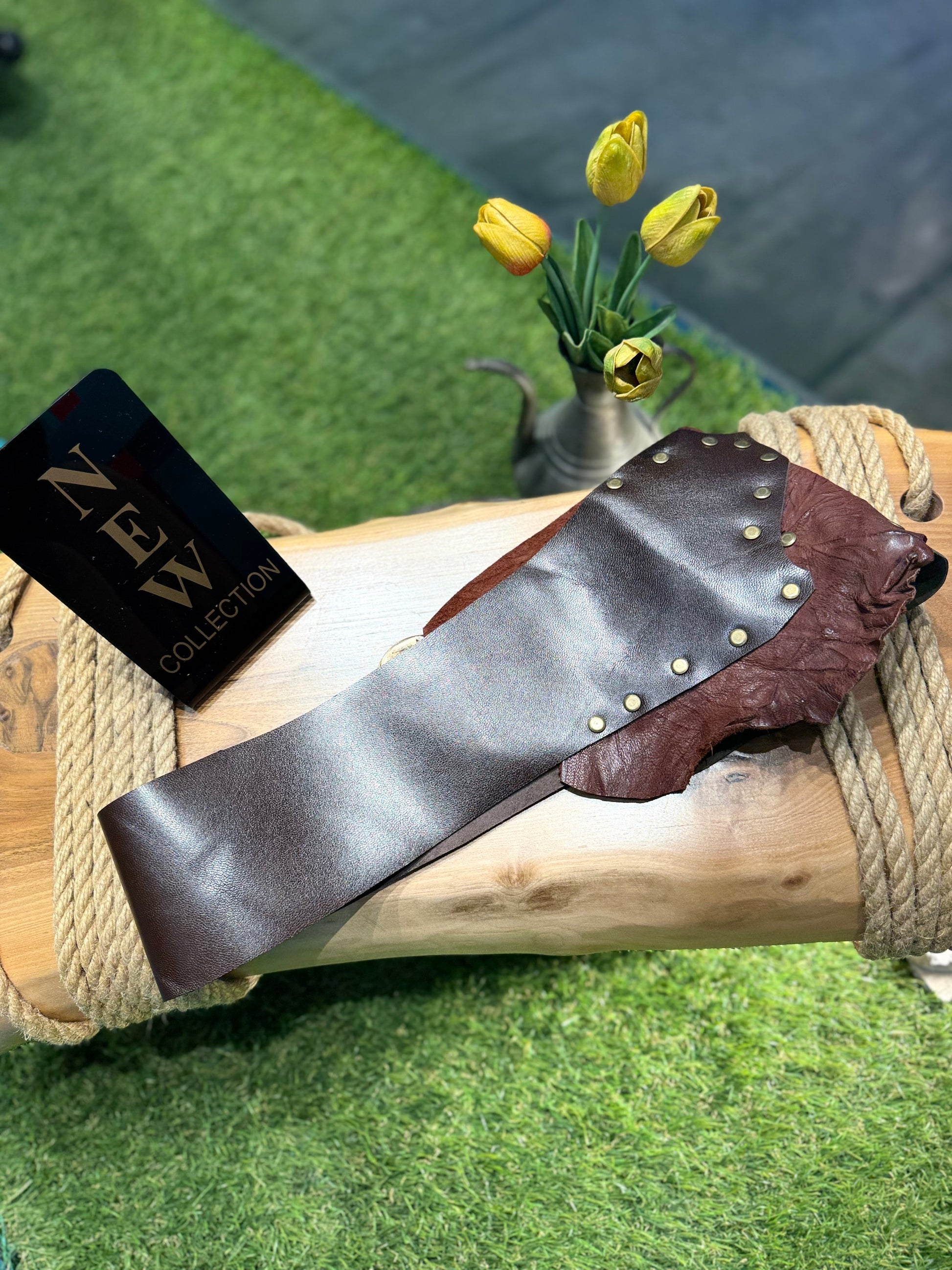 Hugh Luxe El Yapımı Deri Kemer Aksesuar > Kemer butik bohem giyim – Yılday Gür Butik Üsküdar Emaar