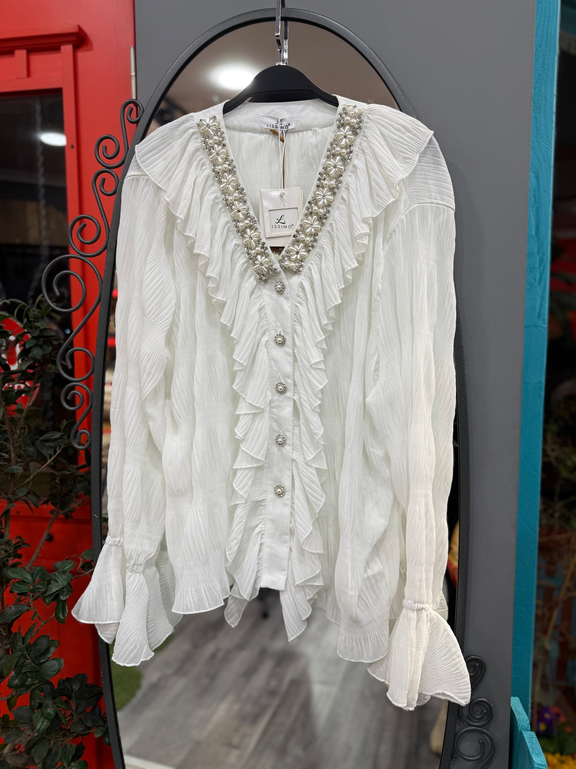 İşlemeli Fırfırlı Tasarım Beyaz Gömlek Giyim > Üst Giyim > Gömlek butik bohem giyim – Yılday Gür Butik Üsküdar Emaar