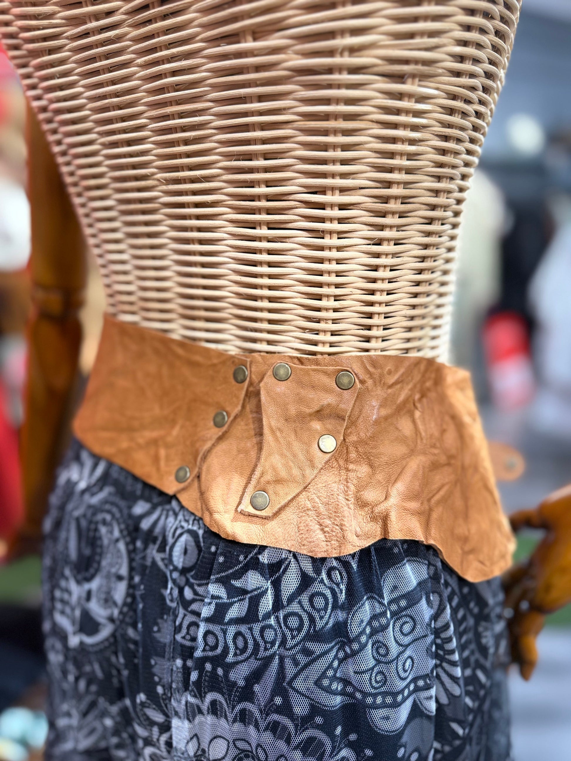 Juliet Deri Kemer | Taba Hakiki Deri El Yapımı Bohem Bel Kemer Aksesuar > Kemer butik bohem giyim – Yılday Gür Butik Üsküdar Emaar