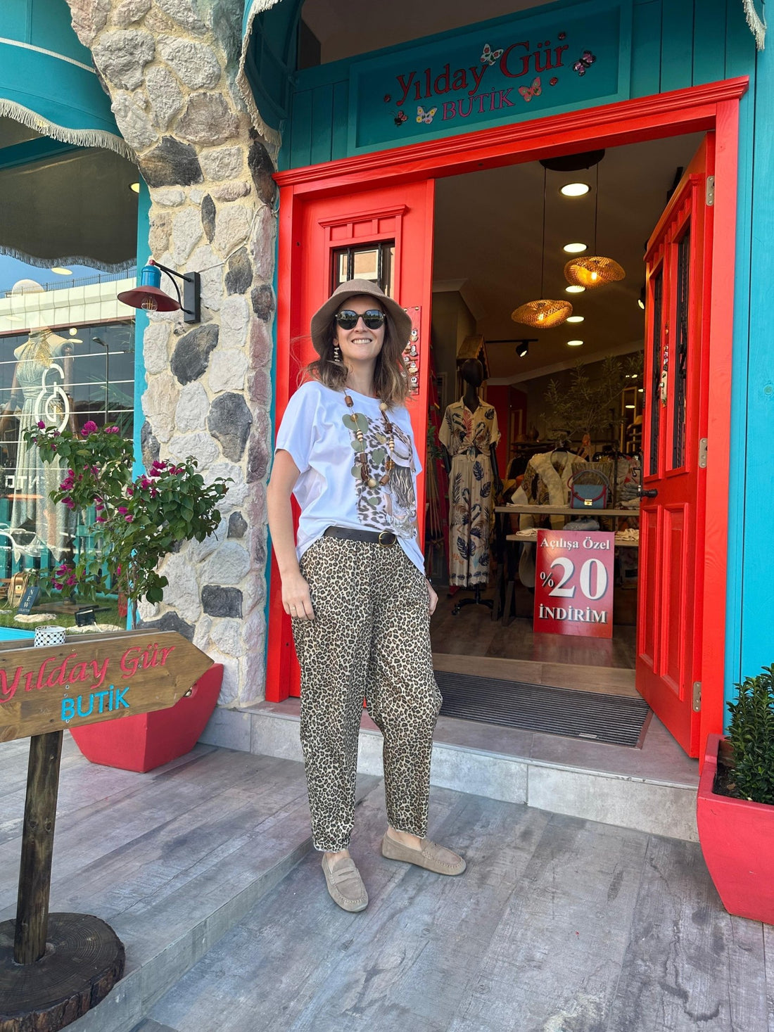 Leopar Desenli Pantolon - Şık ve İthal Tasarım butik bohem giyim – Yılday Gür Butik Üsküdar Emaar