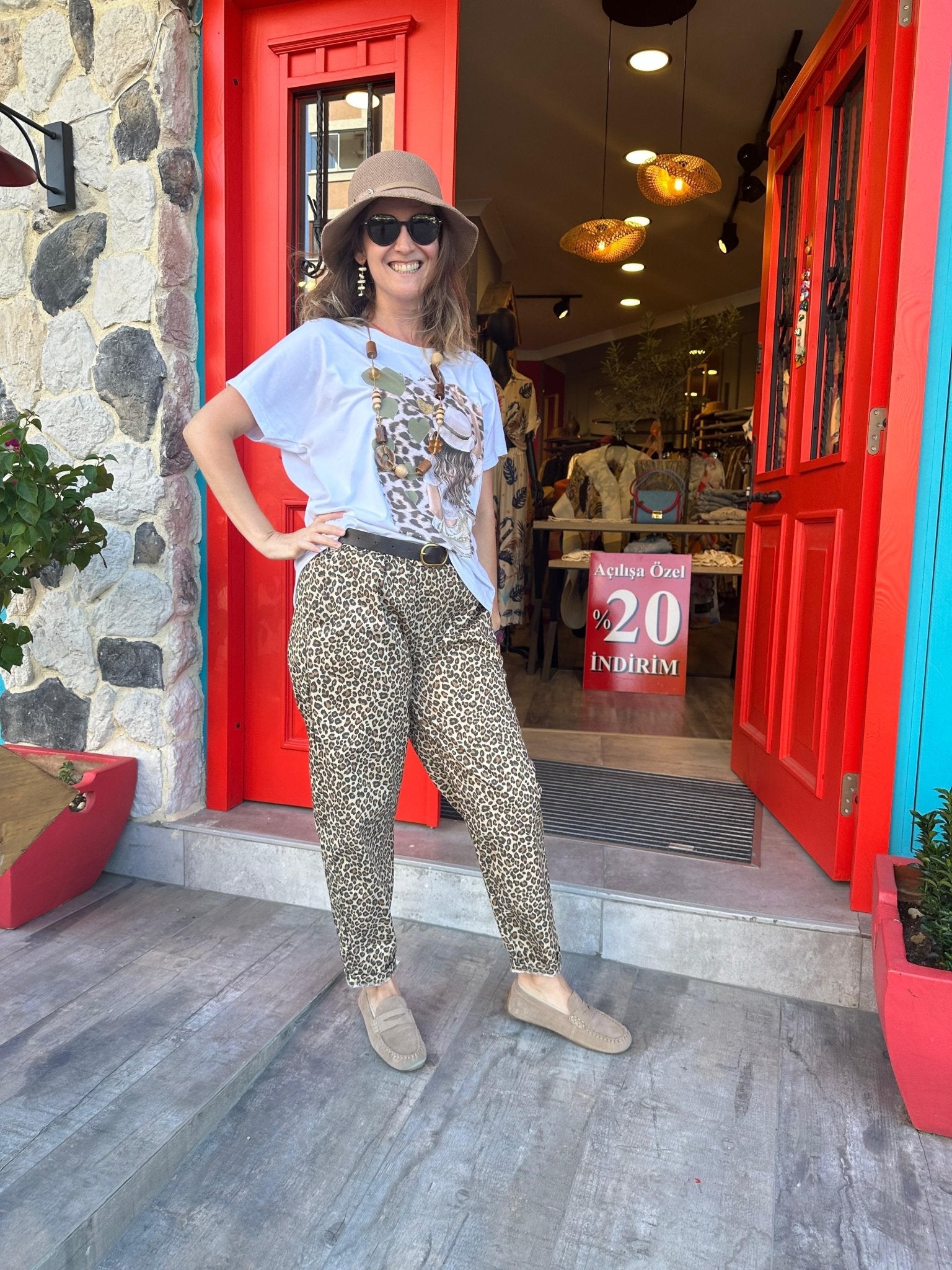 Leopar Desenli Pantolon - Şık ve İthal Tasarım butik bohem giyim – Yılday Gür Butik Üsküdar Emaar