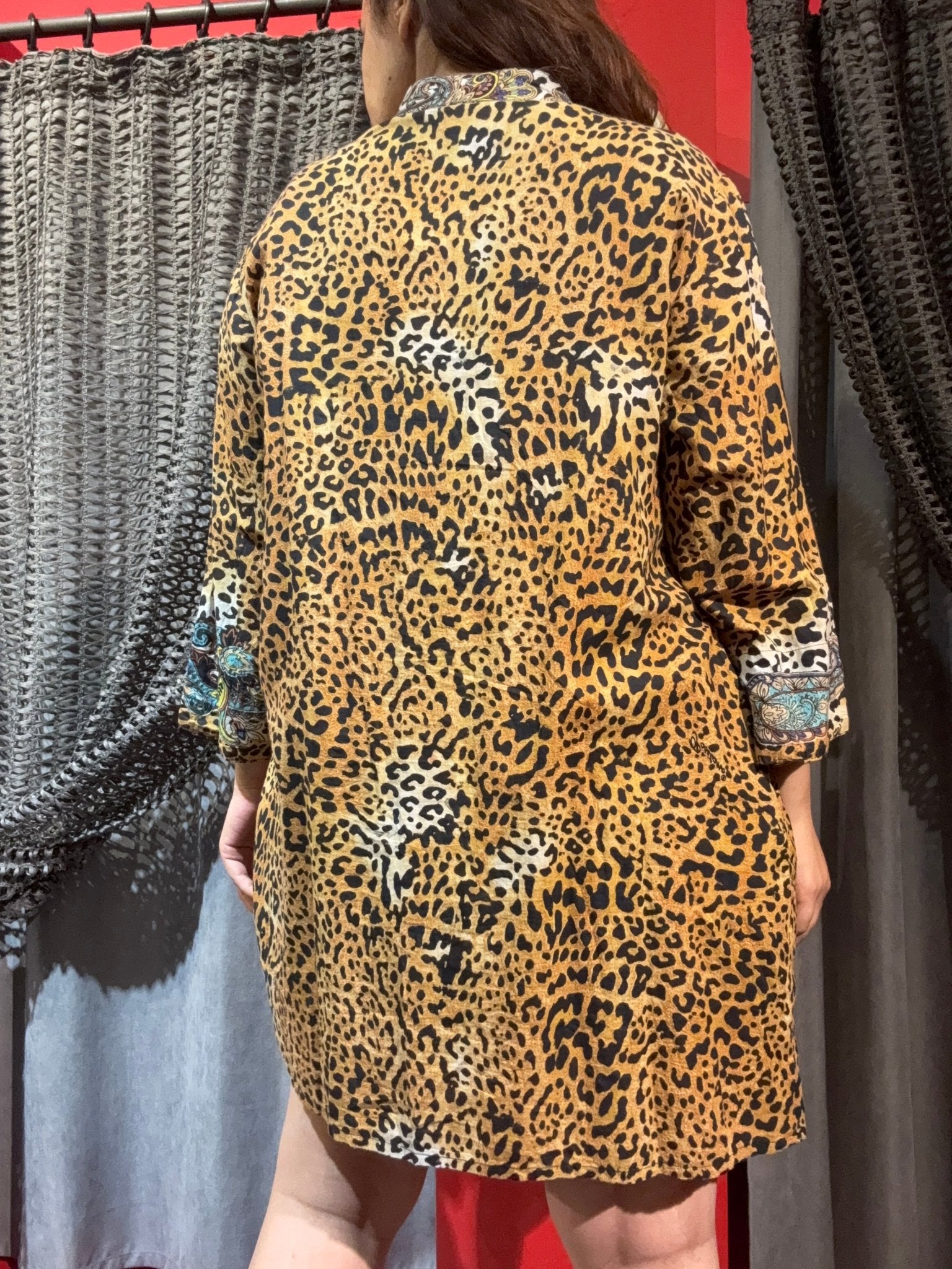 Leopar Desenli Pul İşlemeli Kadın Elbise Elbiseler butik bohem giyim – Yılday Gür Butik Üsküdar Emaar