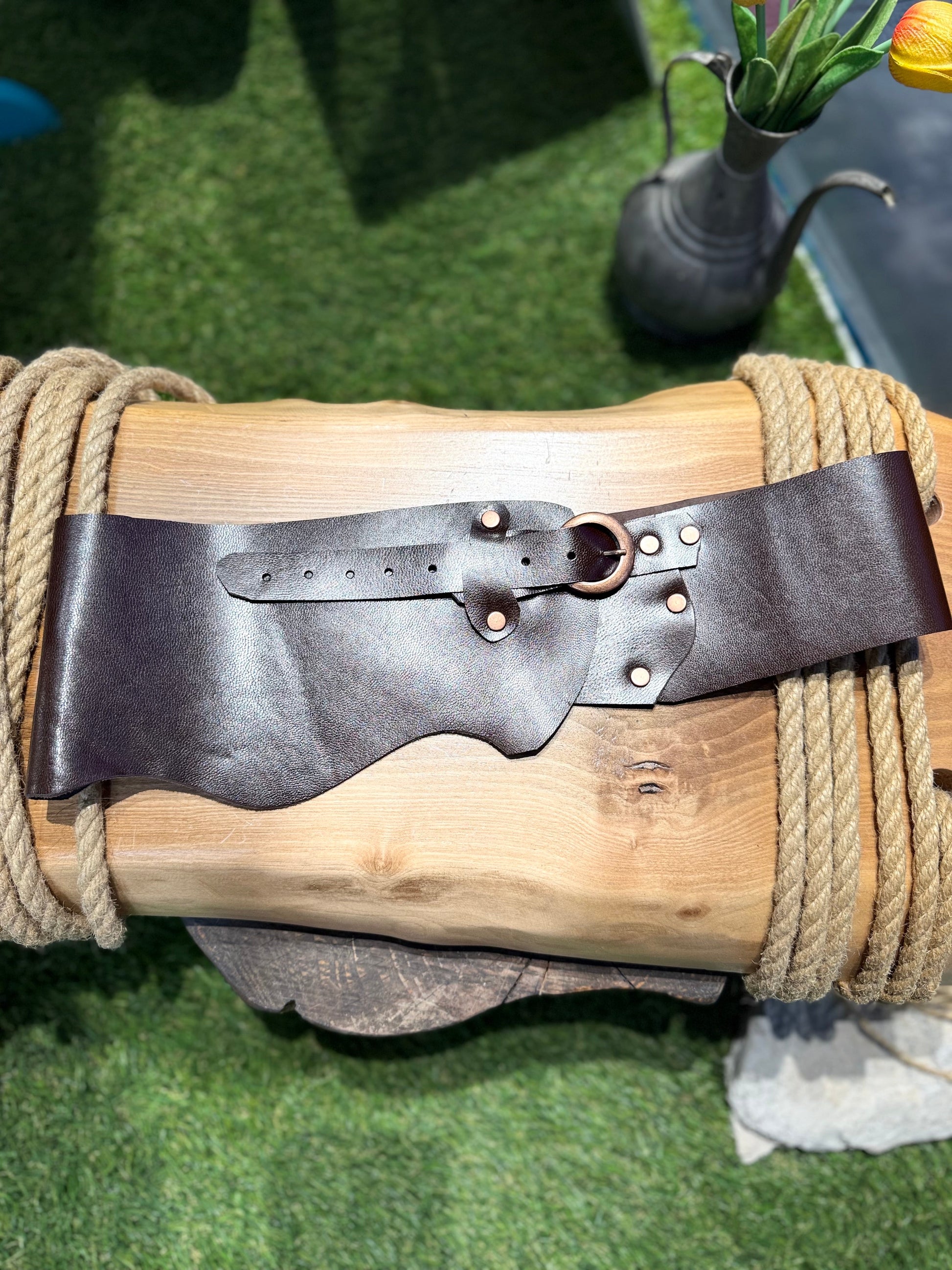 Loretta El Yapımı Hakiki Deri Bohem Korse Kemer Aksesuar > Kemer butik bohem giyim – Yılday Gür Butik Üsküdar Emaar