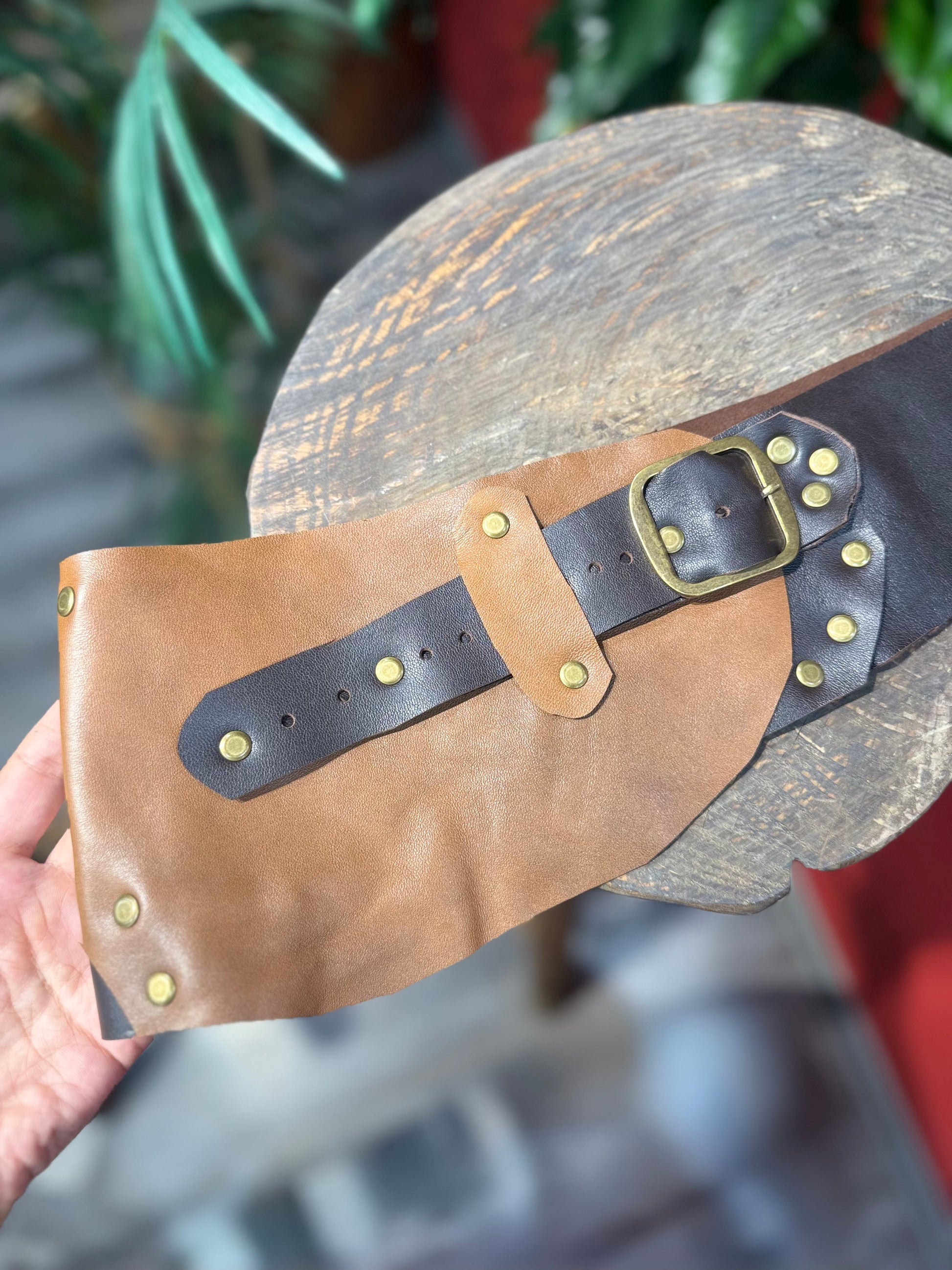 Margaux Hakiki Deri Bohem Bel Kemeri | El Yapımı Taba & Krem Aksesuar > Kemer butik bohem giyim – Yılday Gür Butik Üsküdar Emaar