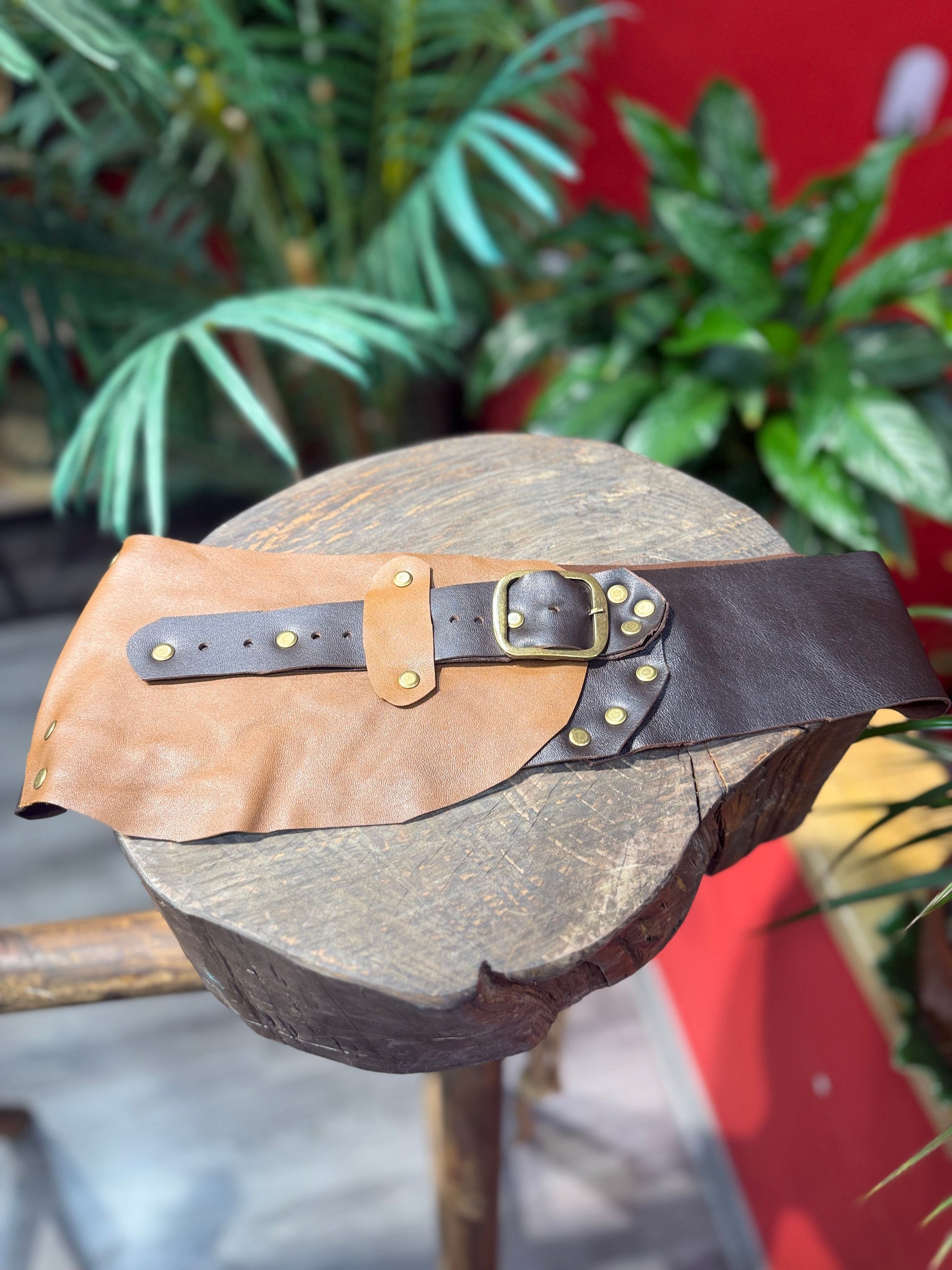 Margaux Hakiki Deri Bohem Bel Kemeri | El Yapımı Taba & Krem Aksesuar > Kemer butik bohem giyim – Yılday Gür Butik Üsküdar Emaar