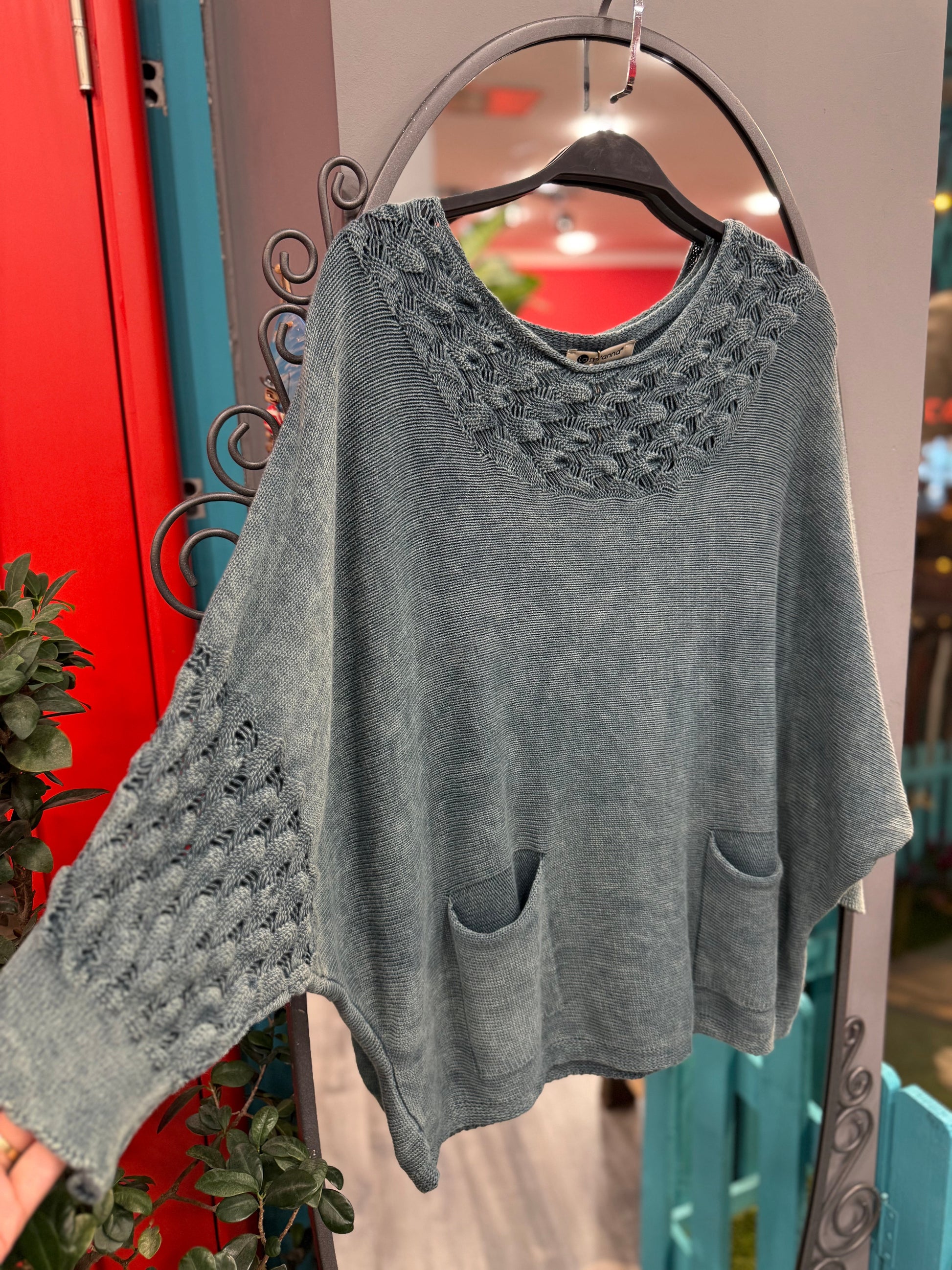 Mint Yeşili Cep Detaylı Ajurlu Yaka Triko Kazak Giyim > Üst Giyim > Kazak & Hırka > Kazak butik bohem giyim – Yılday Gür Butik Üsküdar Emaar