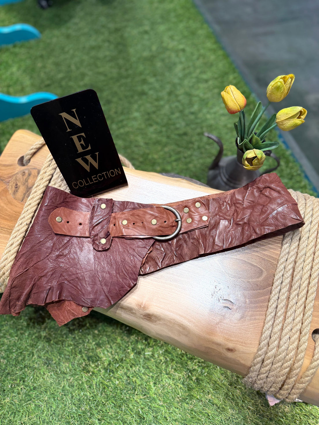 Montague Luxe El Yapımı Deri Kemer Aksesuar > Kemer butik bohem giyim – Yılday Gür Butik Üsküdar Emaar