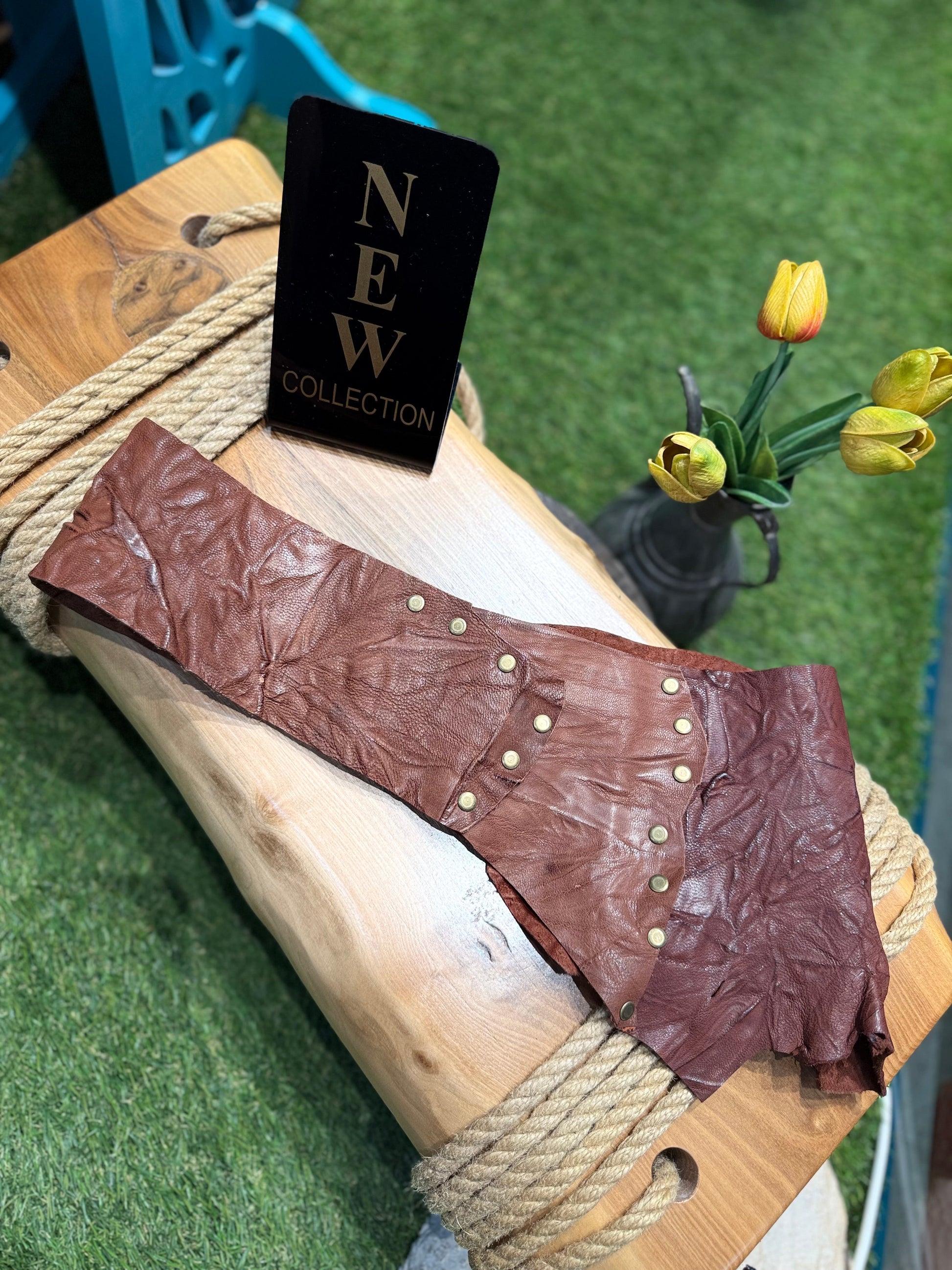 Montague Luxe El Yapımı Deri Kemer Aksesuar > Kemer butik bohem giyim – Yılday Gür Butik Üsküdar Emaar