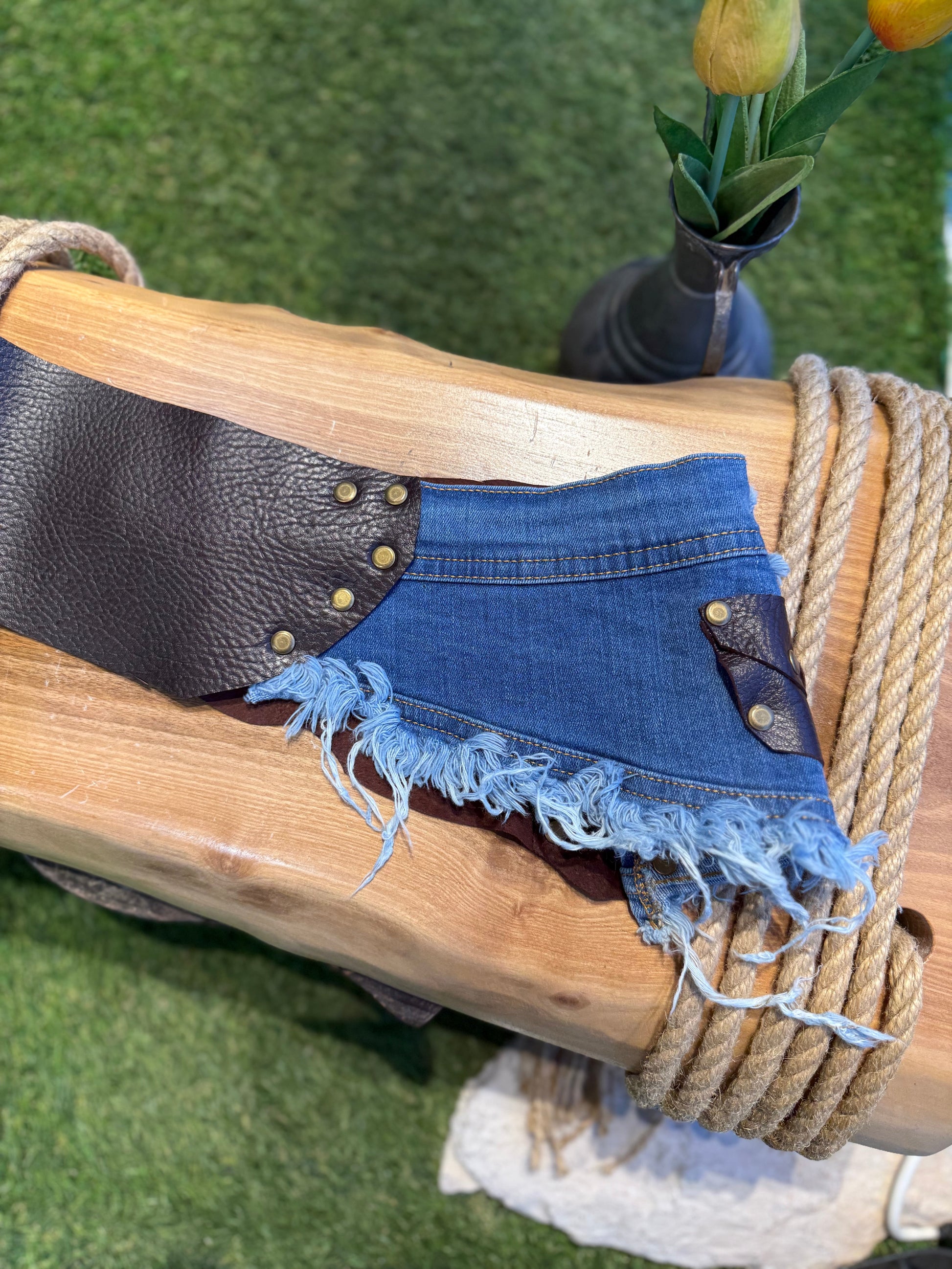 Noa Detaylı Acı Kahve Tasarım Deri Kemer - Denim Garnili Patchwork Özel Tasarım Upcycled – Bohem Tarz Kadın Giyim Tasarım | Yılday Gür Butik