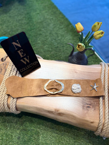 Norah El Yapımı Broşlu Nubuk Kemer Aksesuar > Kemer butik bohem giyim – Yılday Gür Butik Üsküdar Emaar
