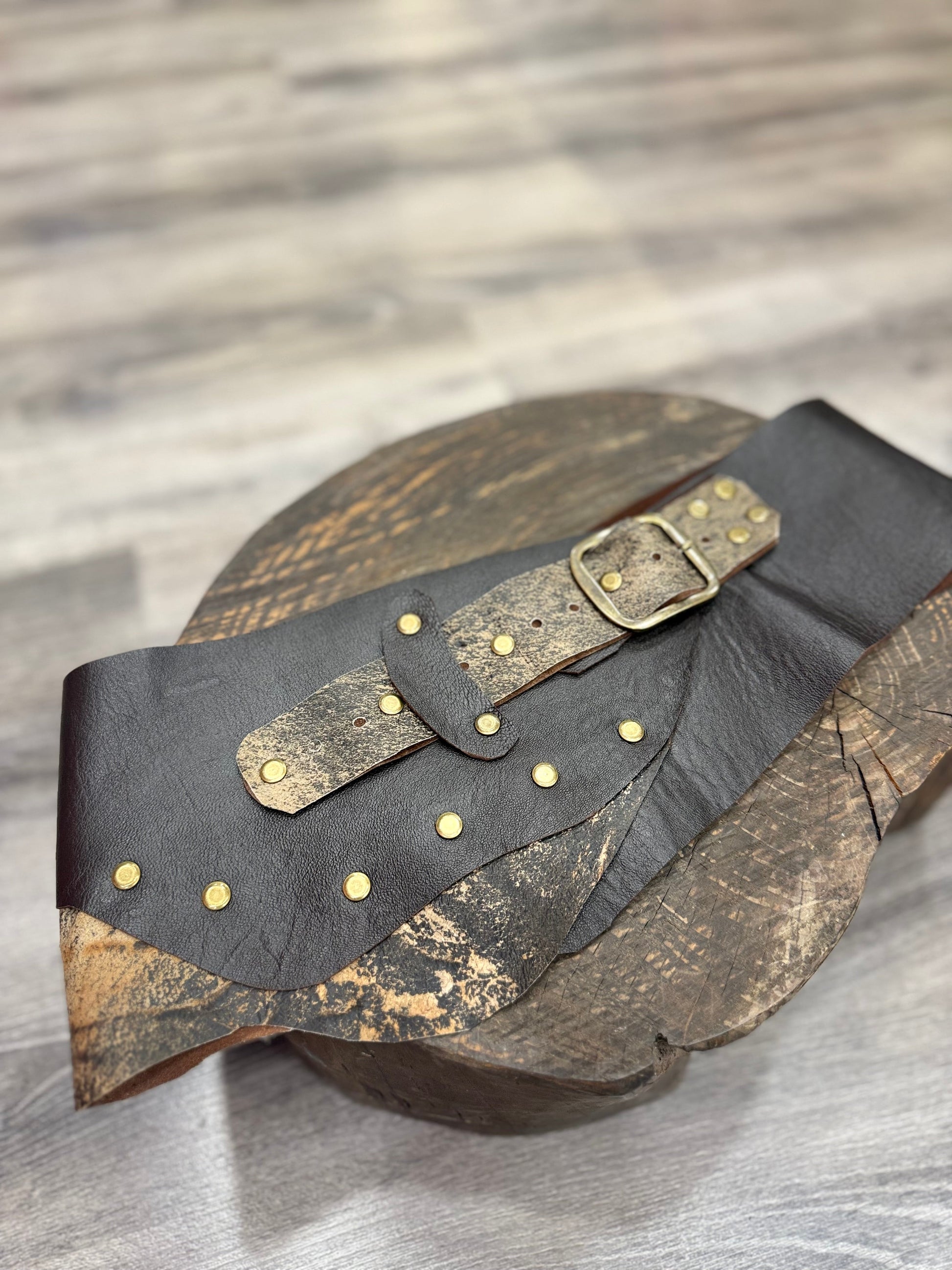 Oak Ridge Çift Renk Hakiki Deri El Yapımı Western Kemer – Siyah & Taba Aksesuar > Kemer butik bohem giyim – Yılday Gür Butik Üsküdar Emaar