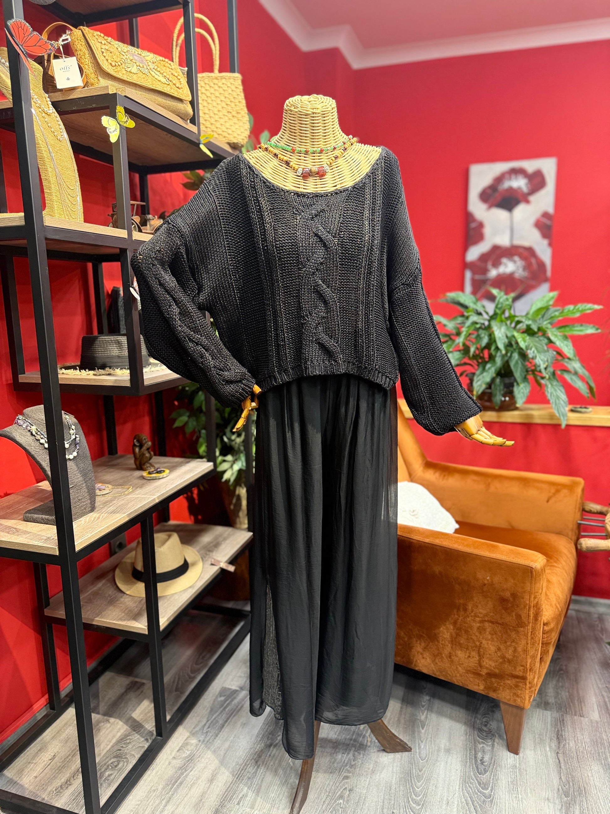 Örgü Detaylı Salaş Triko Kazak Giyim > Üst Giyim > Kazak & Hırka > Kazak butik bohem giyim – Yılday Gür Butik Üsküdar Emaar