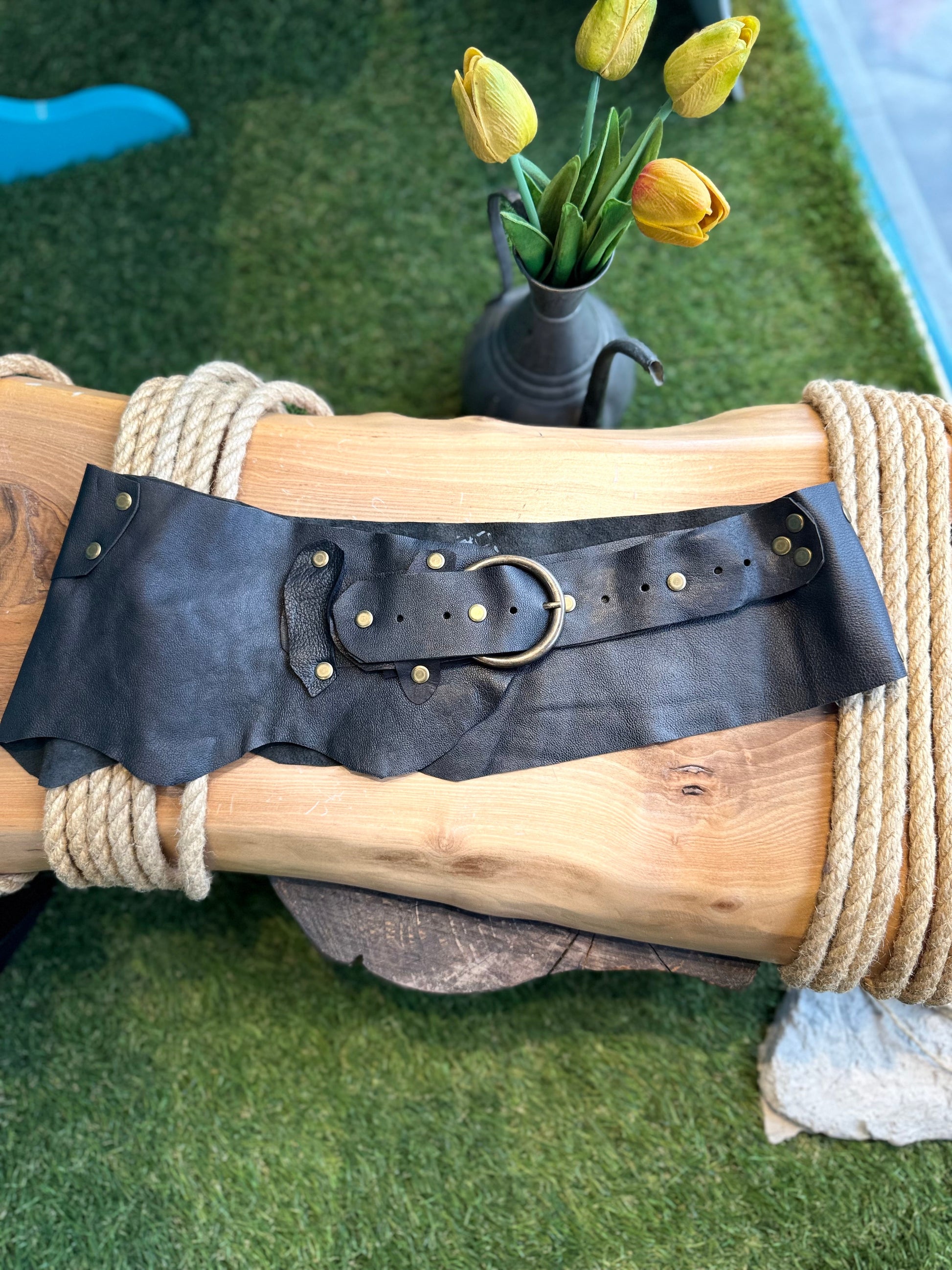 Ottilie El Yapımı Hakiki Deri Bohem Korse Kemer Aksesuar > Kemer butik bohem giyim – Yılday Gür Butik Üsküdar Emaar